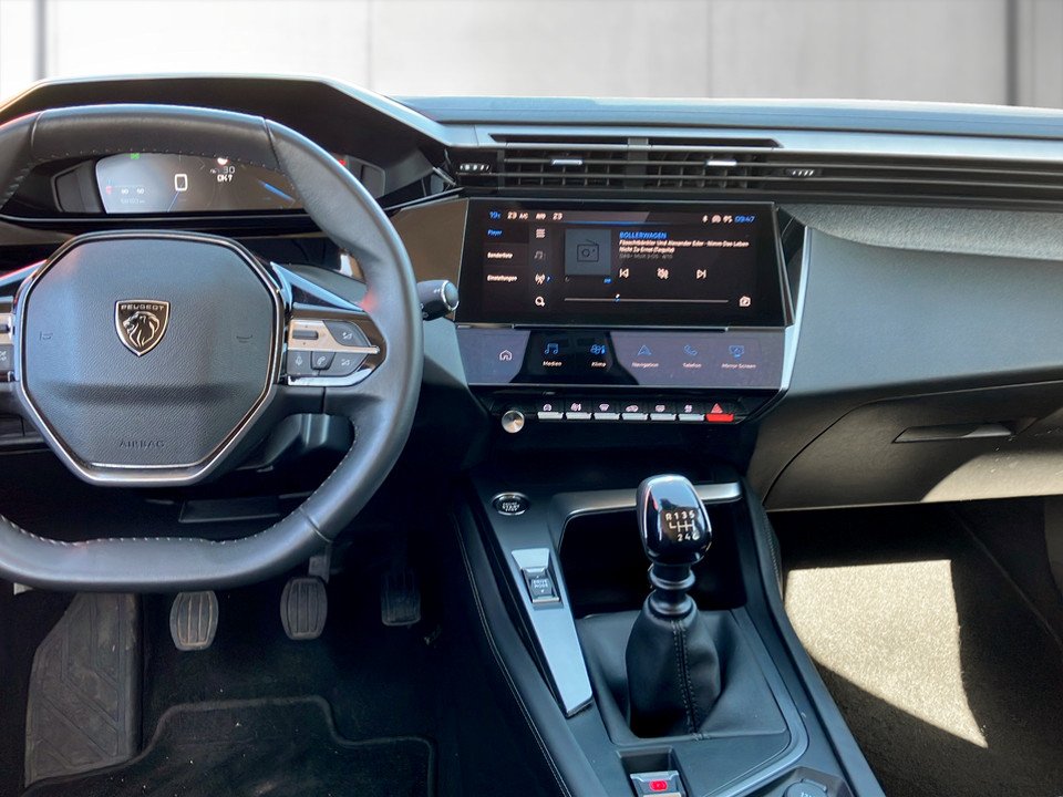 Peugeot 308 1.5 BlueHDi 130 SW Allure | Bild 11 von 18