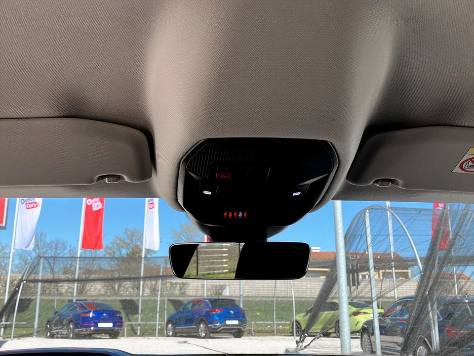 Peugeot 308 1.5 BlueHDi 130 SW Allure | Bild 9 von 18