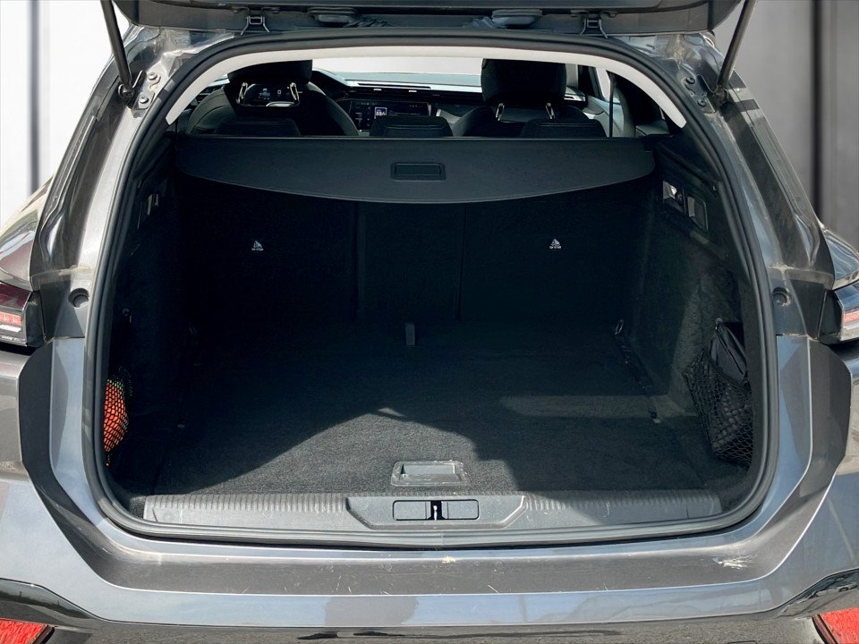 Peugeot 308 1.5 BlueHDi 130 SW Allure Pack | Bild 14 von 23