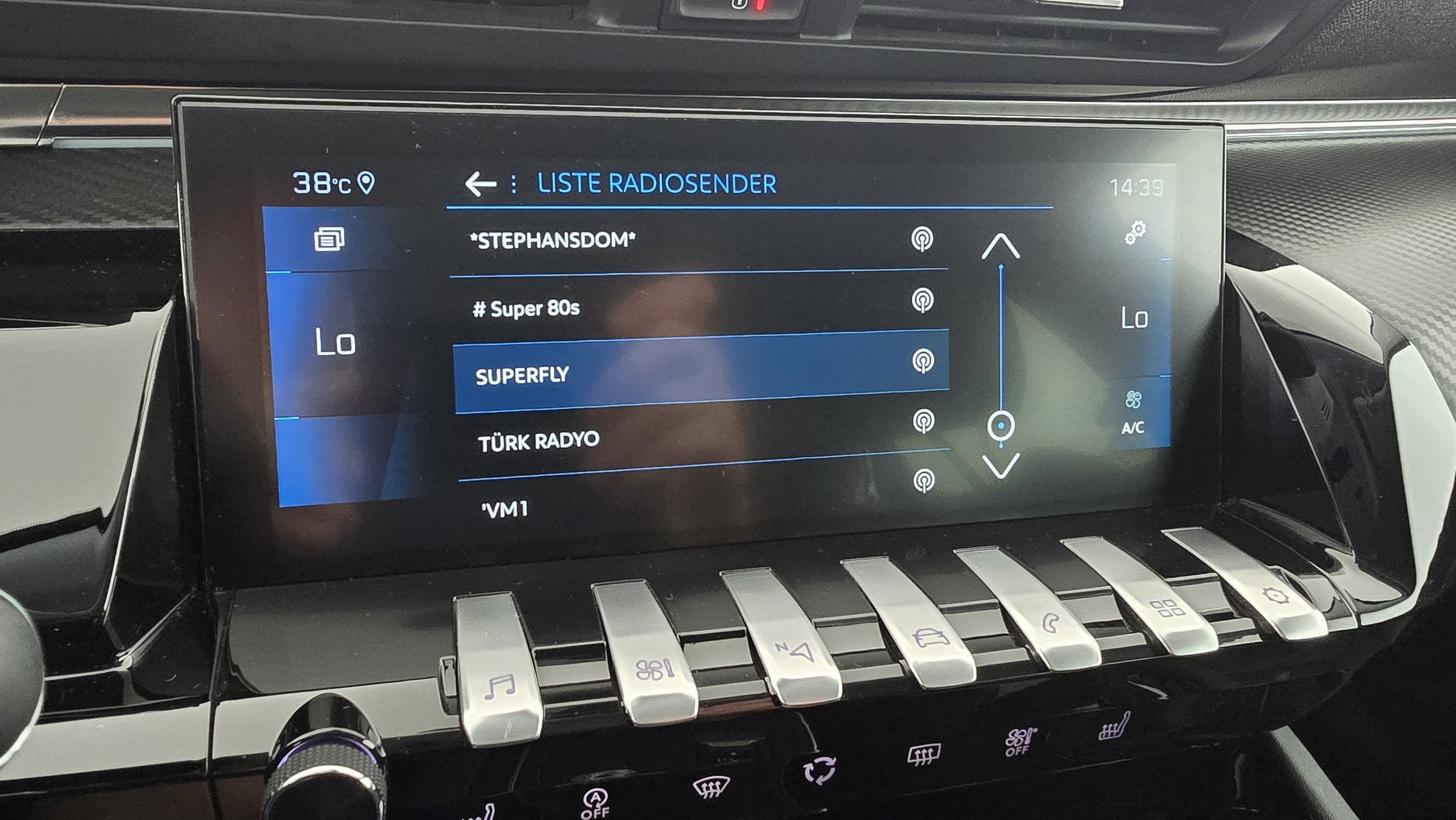 Peugeot 508 SW 1,5 BlueHDi 130 EAT8 S&S Allure Pac | Bild 17 von 20