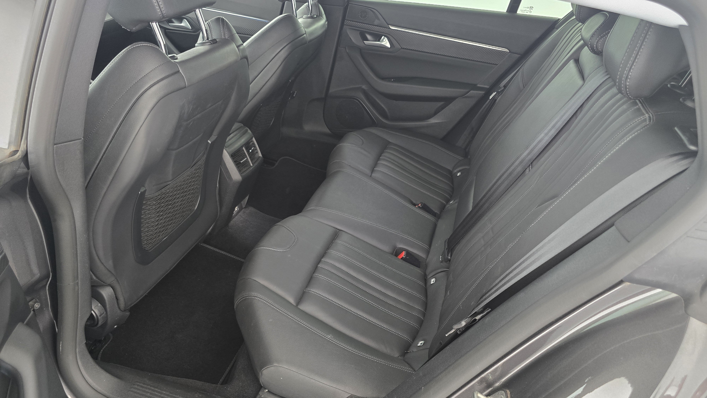 Peugeot 508 SW 1,5 BlueHDi 130 EAT8 S&S Allure Pac | Bild 19 von 20