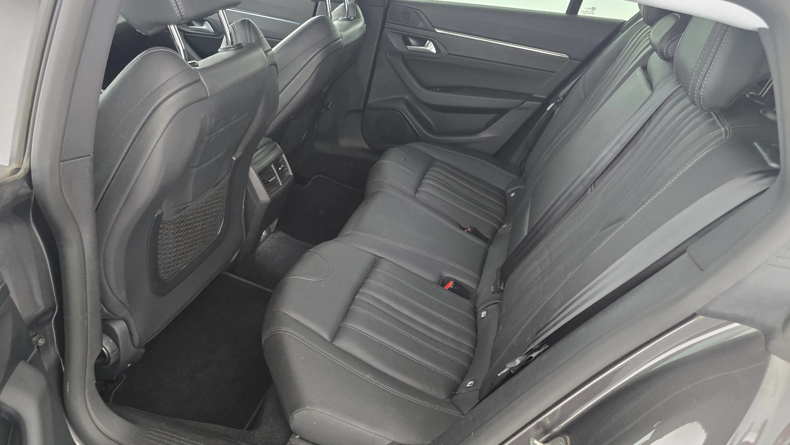 Peugeot 508 SW 1,5 BlueHDi 130 EAT8 S&S Allure Pac | Bild 19 von 20