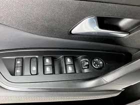 Peugeot 308 SW 1.5 BlueHDi 130 Allure | Thumbnail 22 von 23