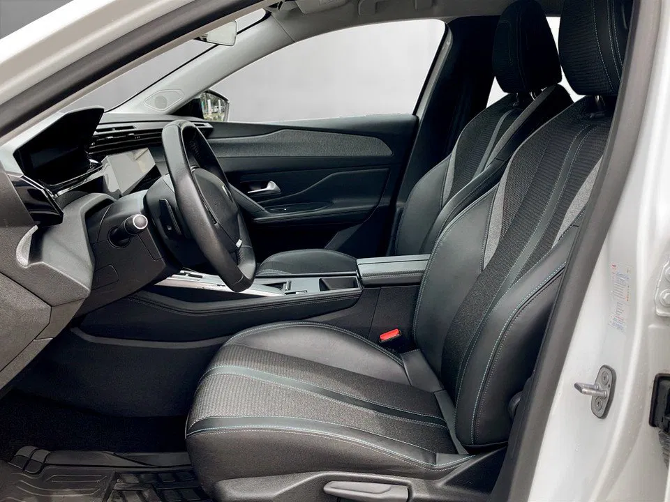 Peugeot 308 SW 1.5 BlueHDi 130 Allure | Bild 8 von 23