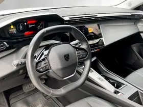 Peugeot 308 SW 1.5 BlueHDi 130 Allure | Thumbnail 9 von 23