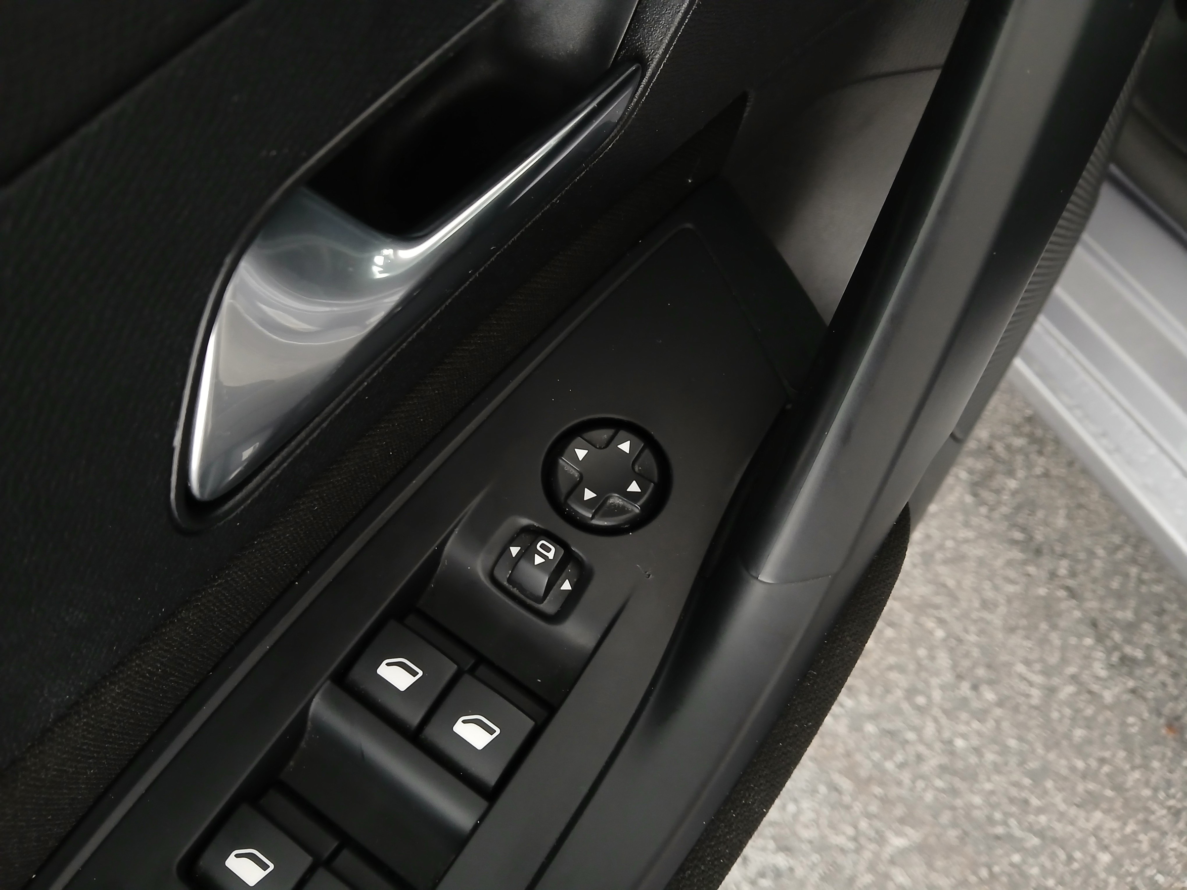 Peugeot 308 SW PureTech 130 S&S 6-Gang-Manuell Act | Bild 11 von 29