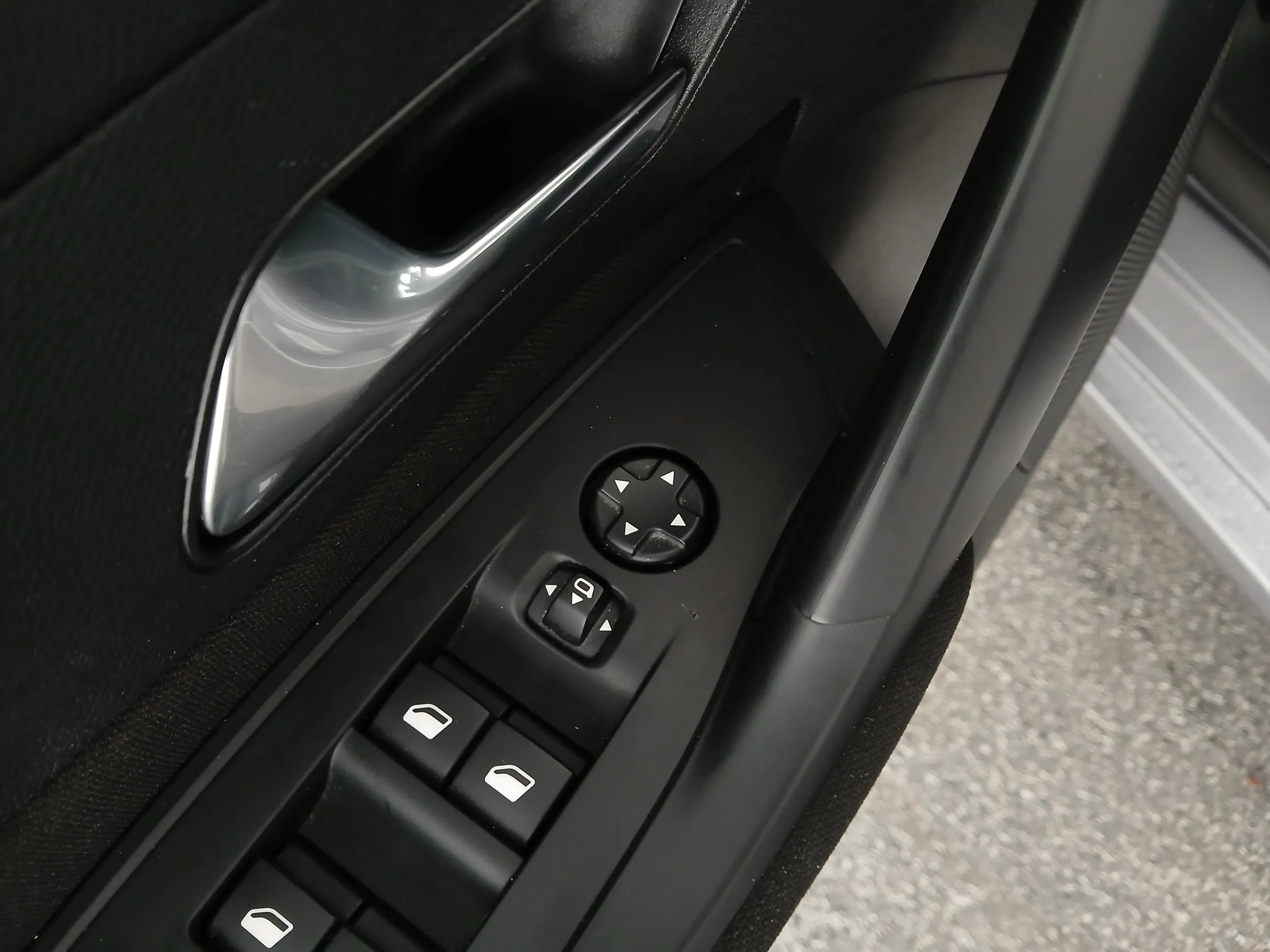 Peugeot 308 SW PureTech 130 S&S 6-Gang-Manuell Act | Bild 11 von 29