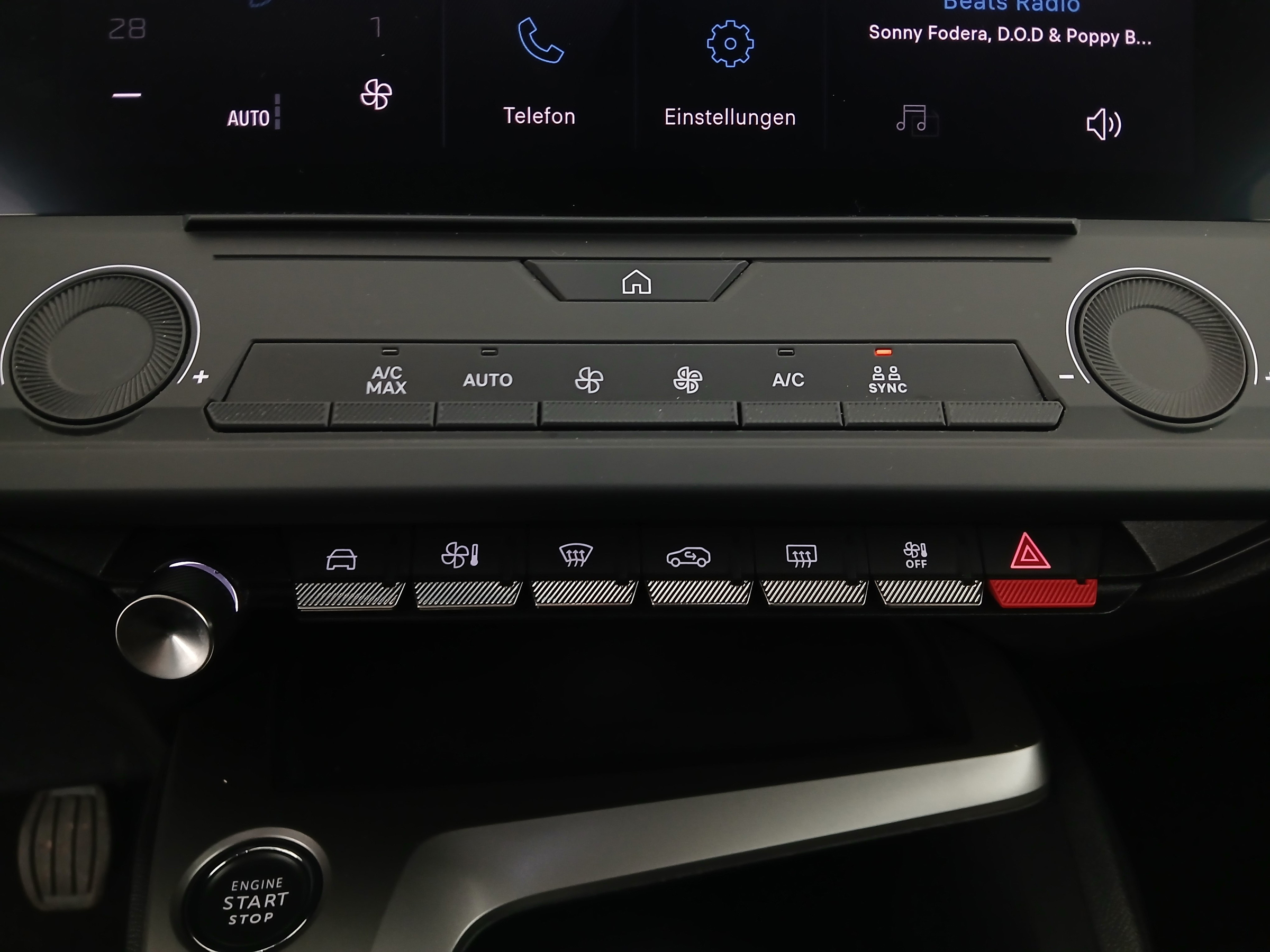 Peugeot 308 SW PureTech 130 S&S 6-Gang-Manuell Act | Bild 26 von 29