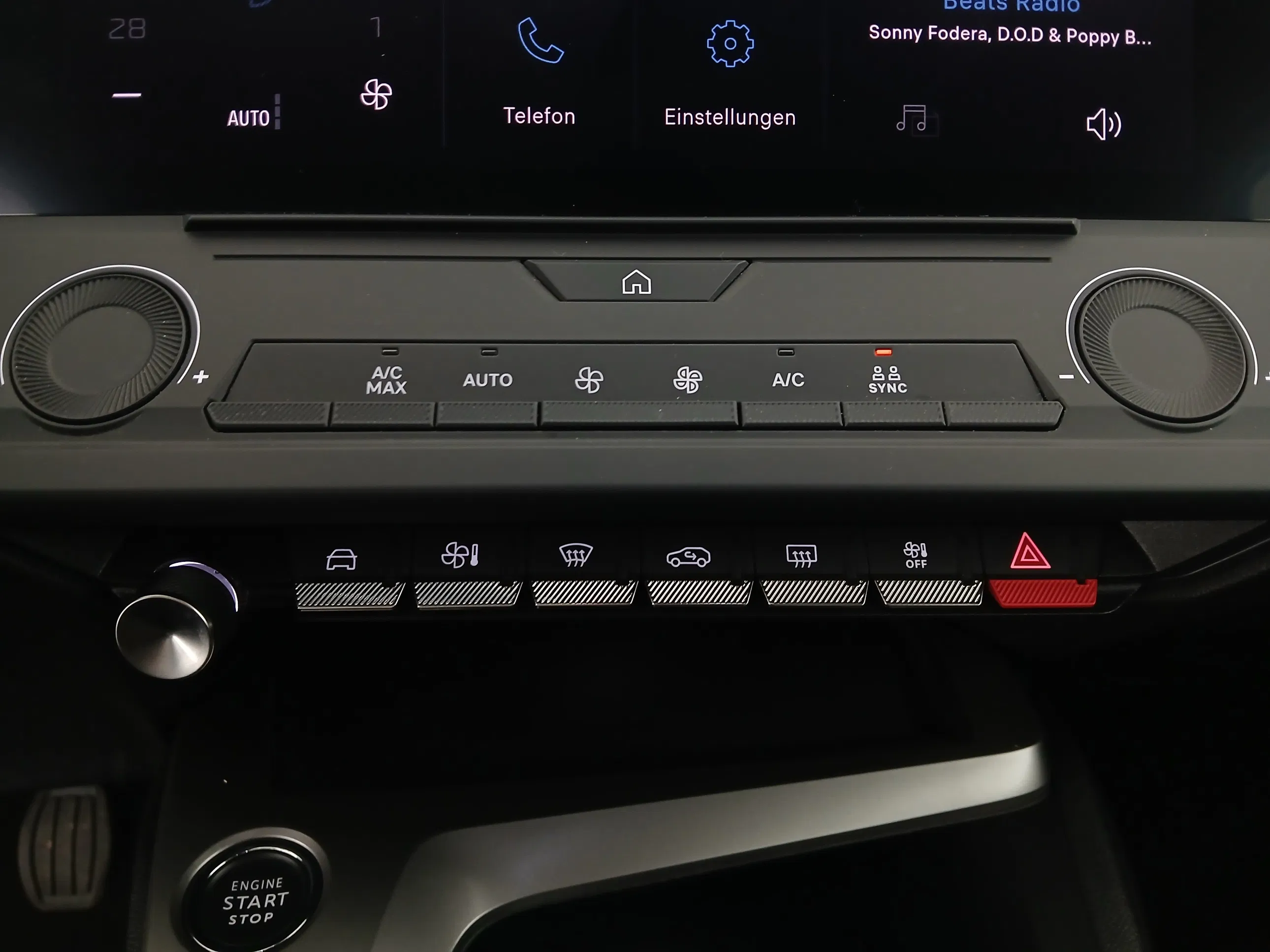 Peugeot 308 SW PureTech 130 S&S 6-Gang-Manuell Act | Bild 26 von 29