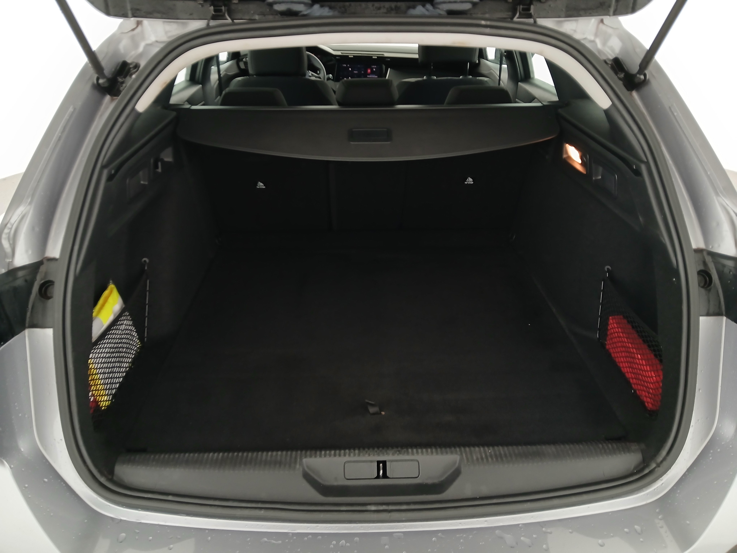 Peugeot 308 SW PureTech 130 S&S 6-Gang-Manuell Act | Bild 29 von 29