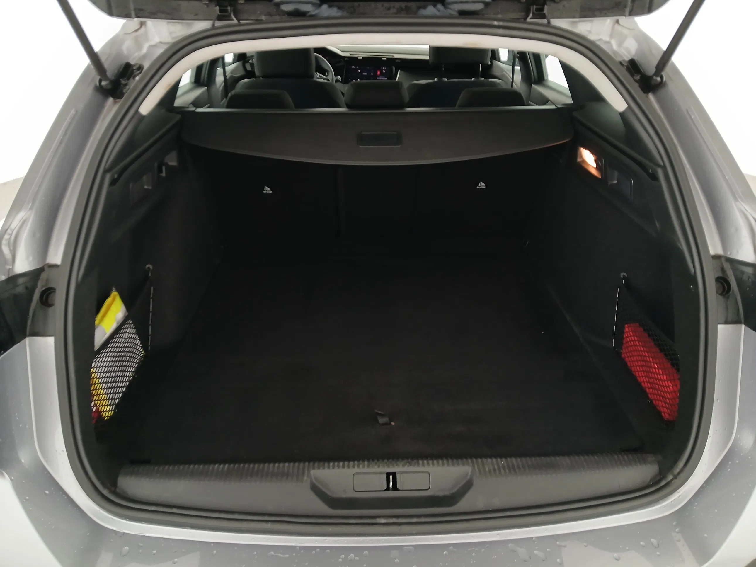 Peugeot 308 SW PureTech 130 S&S 6-Gang-Manuell Act | Bild 29 von 29