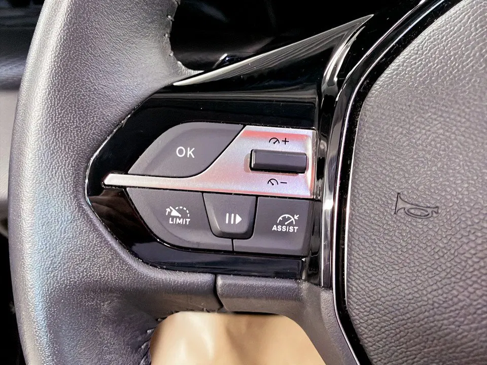 Peugeot 308 SW 1.2 PureTech 130 Active Pack | Bild 19 von 23