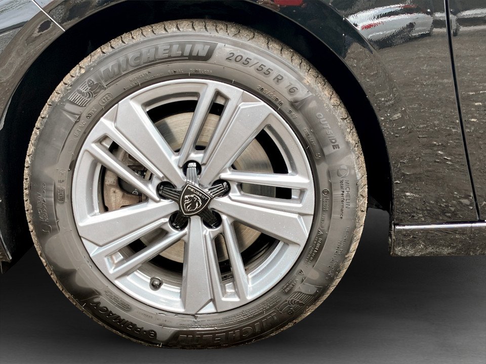 Peugeot 308 SW 1.2 PureTech 130 Active Pack | Bild 6 von 23