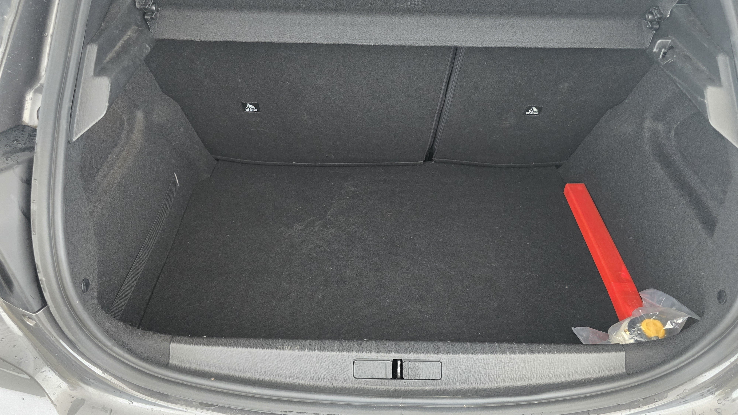 Peugeot 208 Allure BlueHDi 100 S&S | Bild 13 von 25