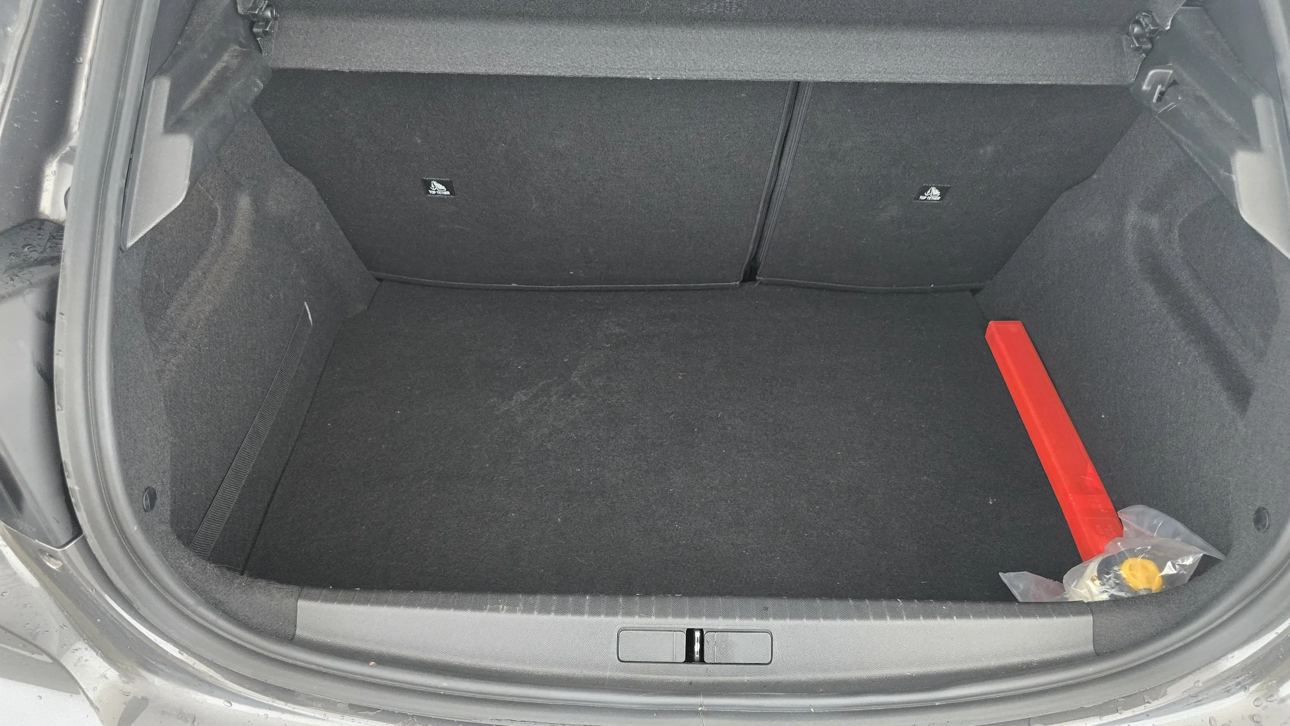 Peugeot 208 Allure BlueHDi 100 S&S | Bild 13 von 25