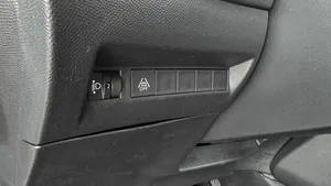 Peugeot 208 Allure BlueHDi 100 S&S | Thumbnail 23 von 25