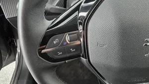 Peugeot 208 Allure BlueHDi 100 S&S | Thumbnail 24 von 25