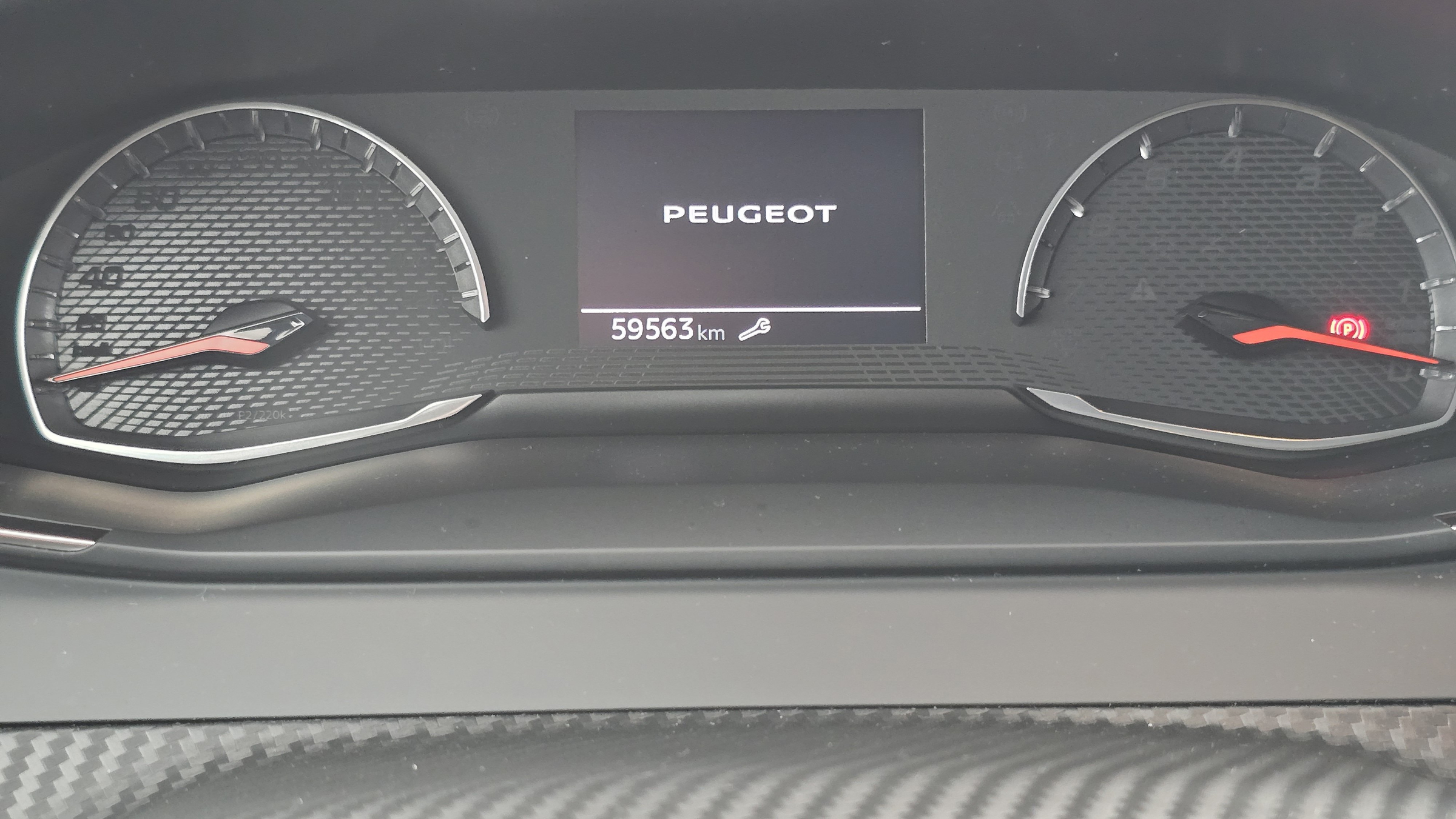 Peugeot 208 Allure BlueHDi 100 S&S | Bild 7 von 25