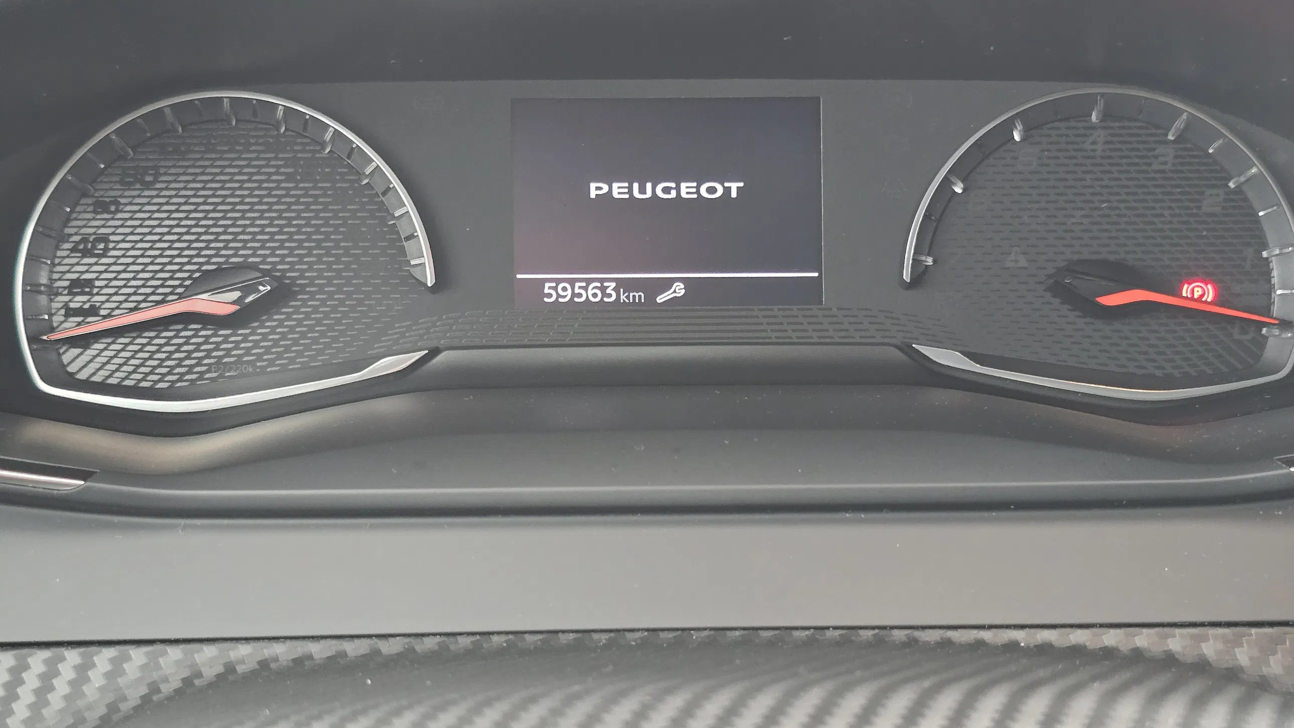 Peugeot 208 Allure BlueHDi 100 S&S | Bild 7 von 25