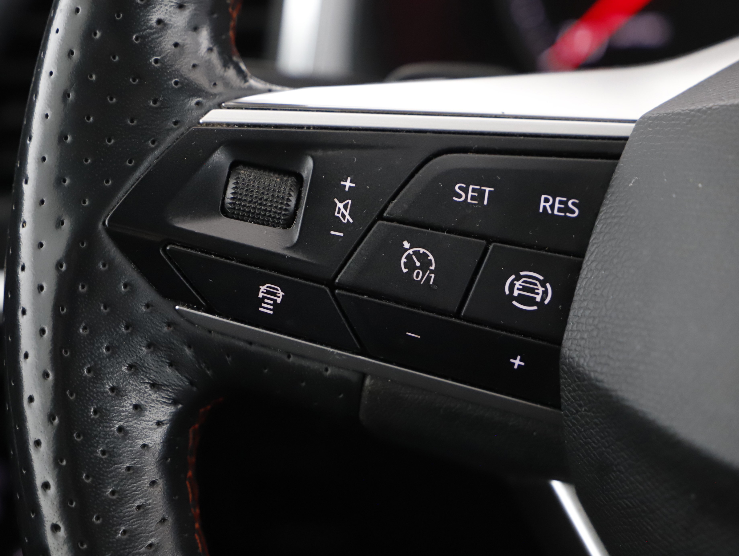 Seat Ateca 2.0 TDI 4Drive FR | Bild 13 von 21