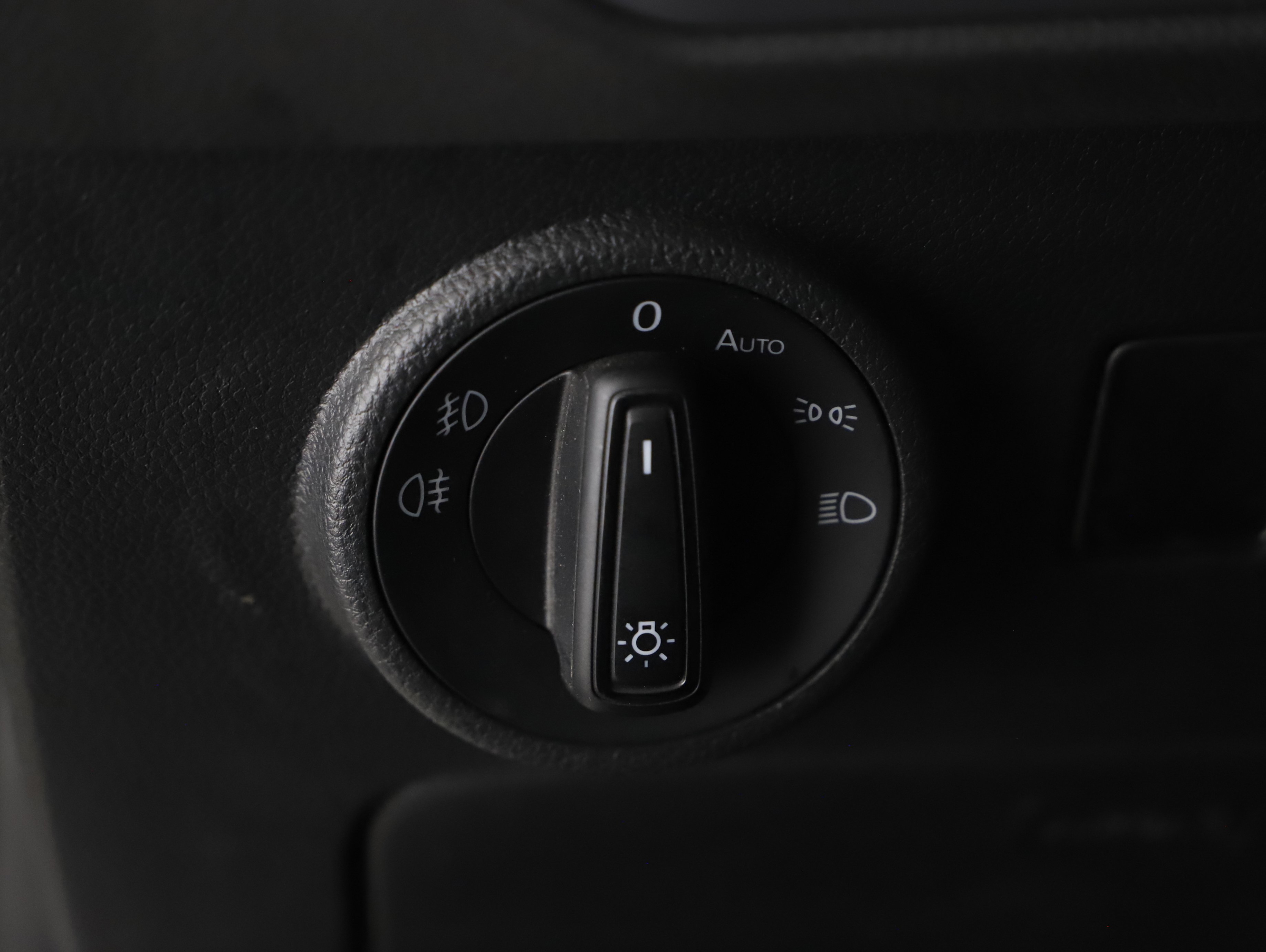 Seat Ateca 2.0 TDI 4Drive FR | Bild 15 von 21