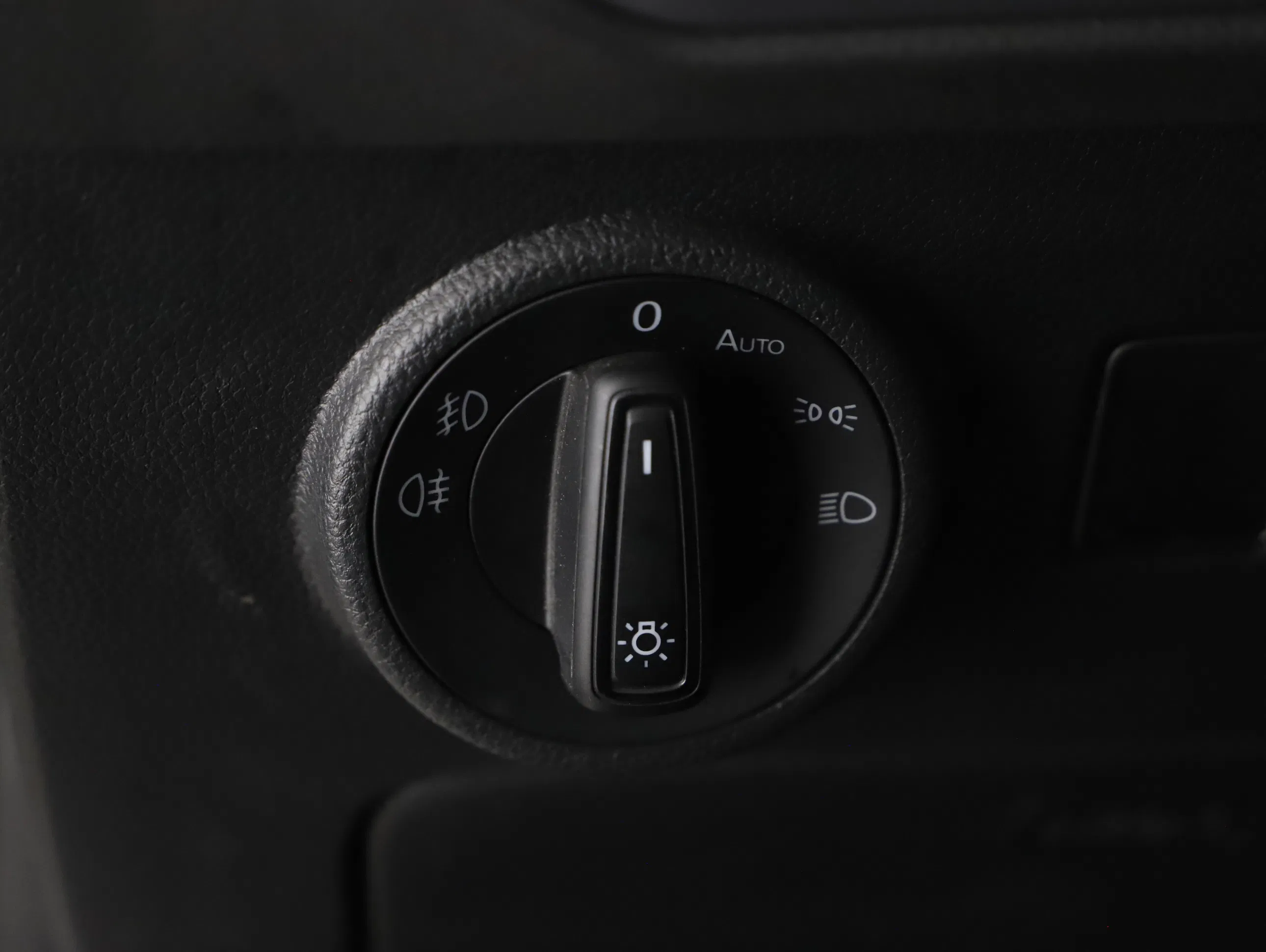 Seat Ateca 2.0 TDI 4Drive FR | Bild 21 von 27