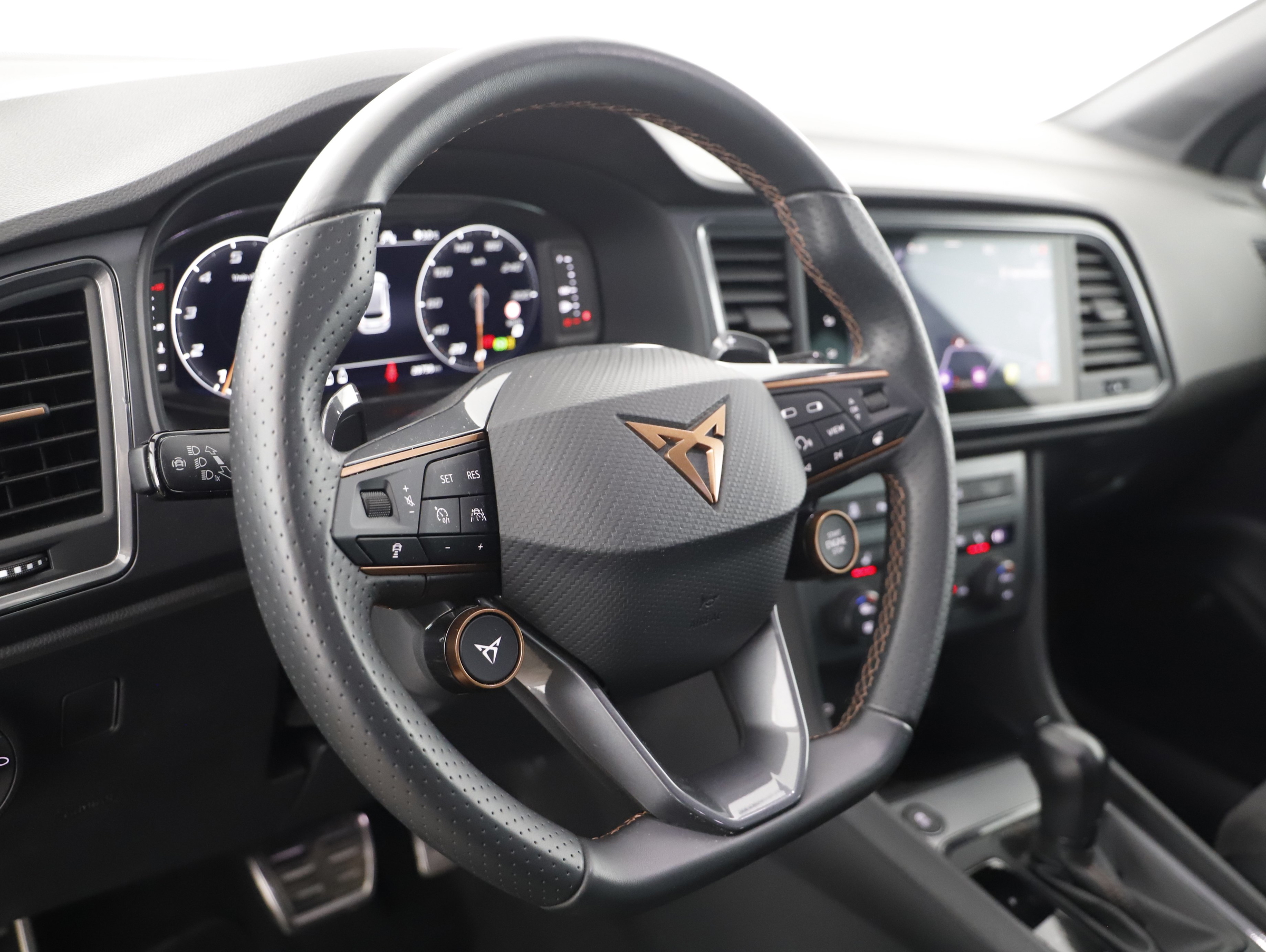 Cupra Ateca 2.0 TSI 4Drive | Bild 5 von 23