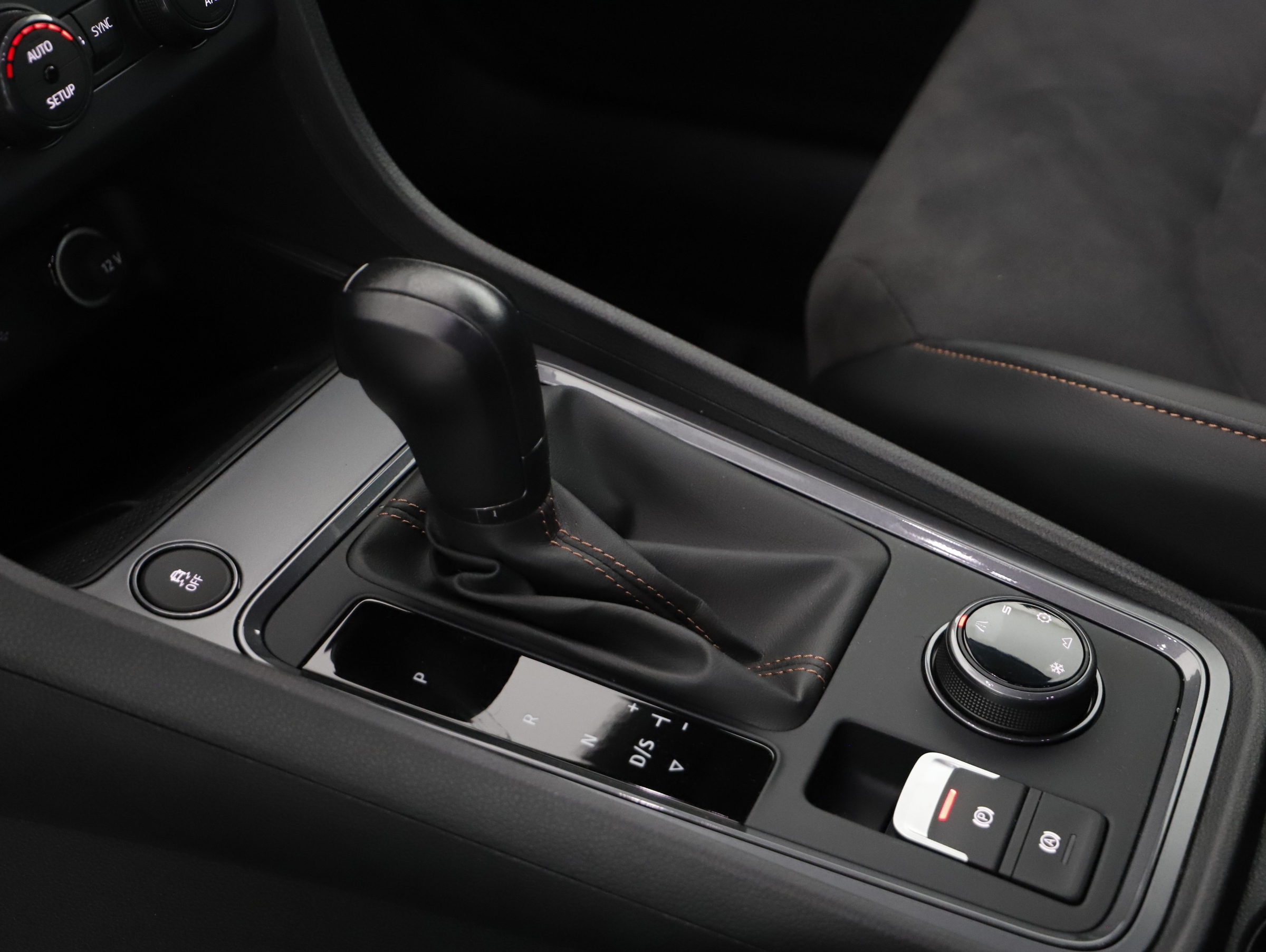 Cupra Ateca 2.0 TSI 4Drive | Bild 6 von 23