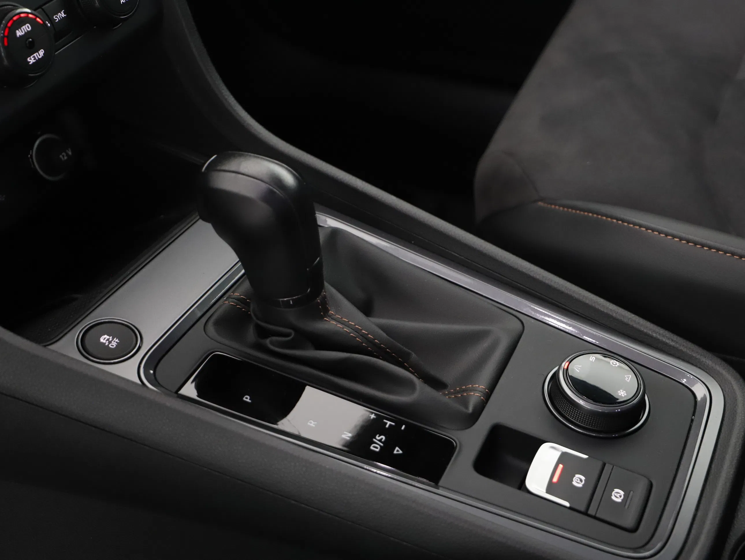 Cupra Ateca 2.0 TSI 4Drive | Bild 6 von 23