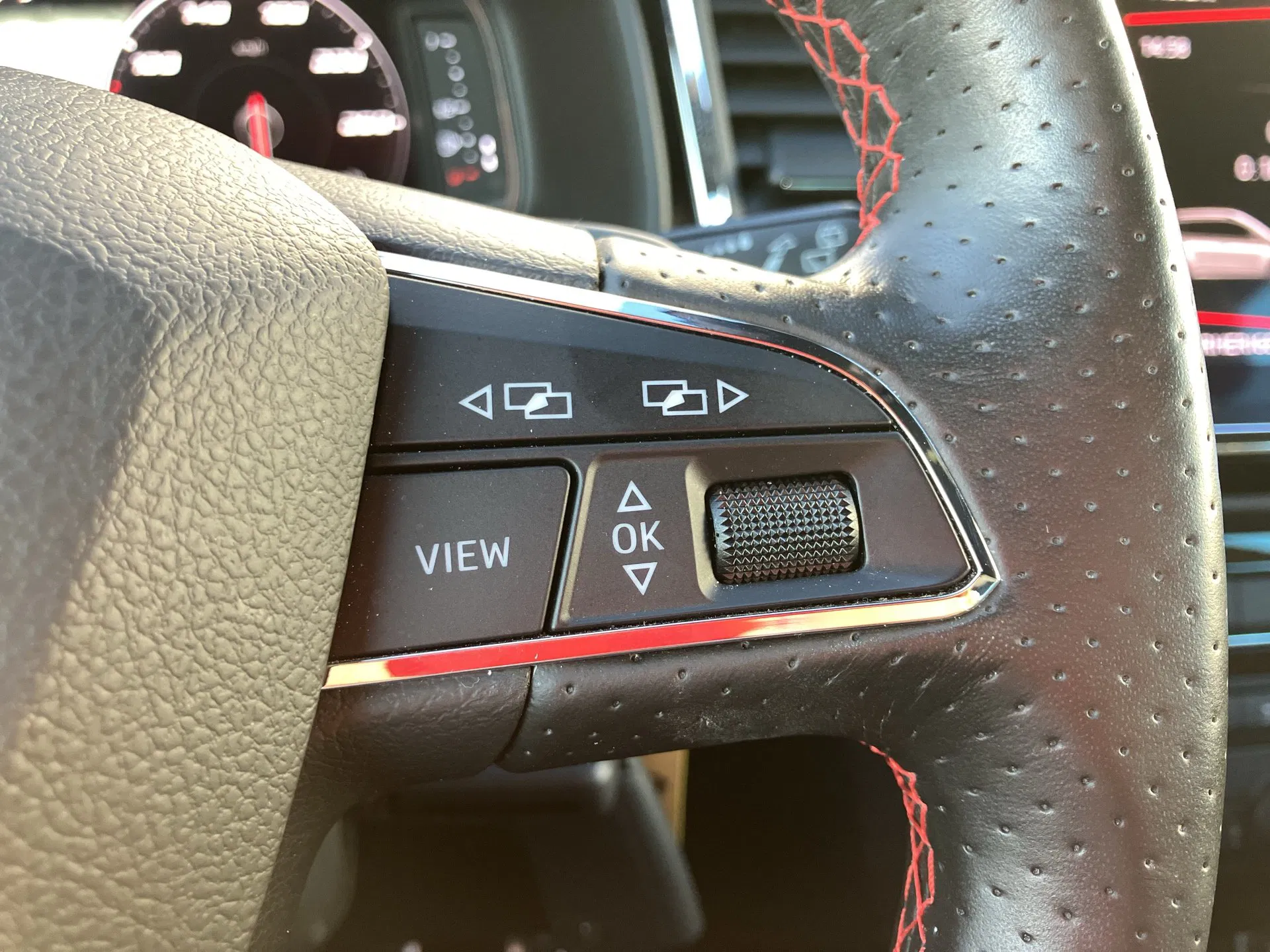 Seat Ateca 15 TSI ACT FR | Bild 15 von 28