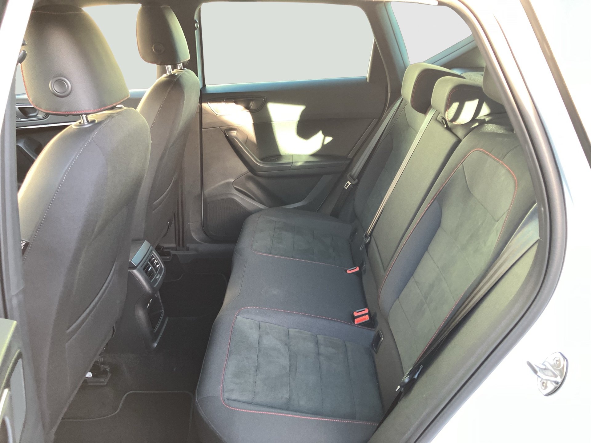 Seat Ateca 15 TSI ACT FR | Bild 23 von 28