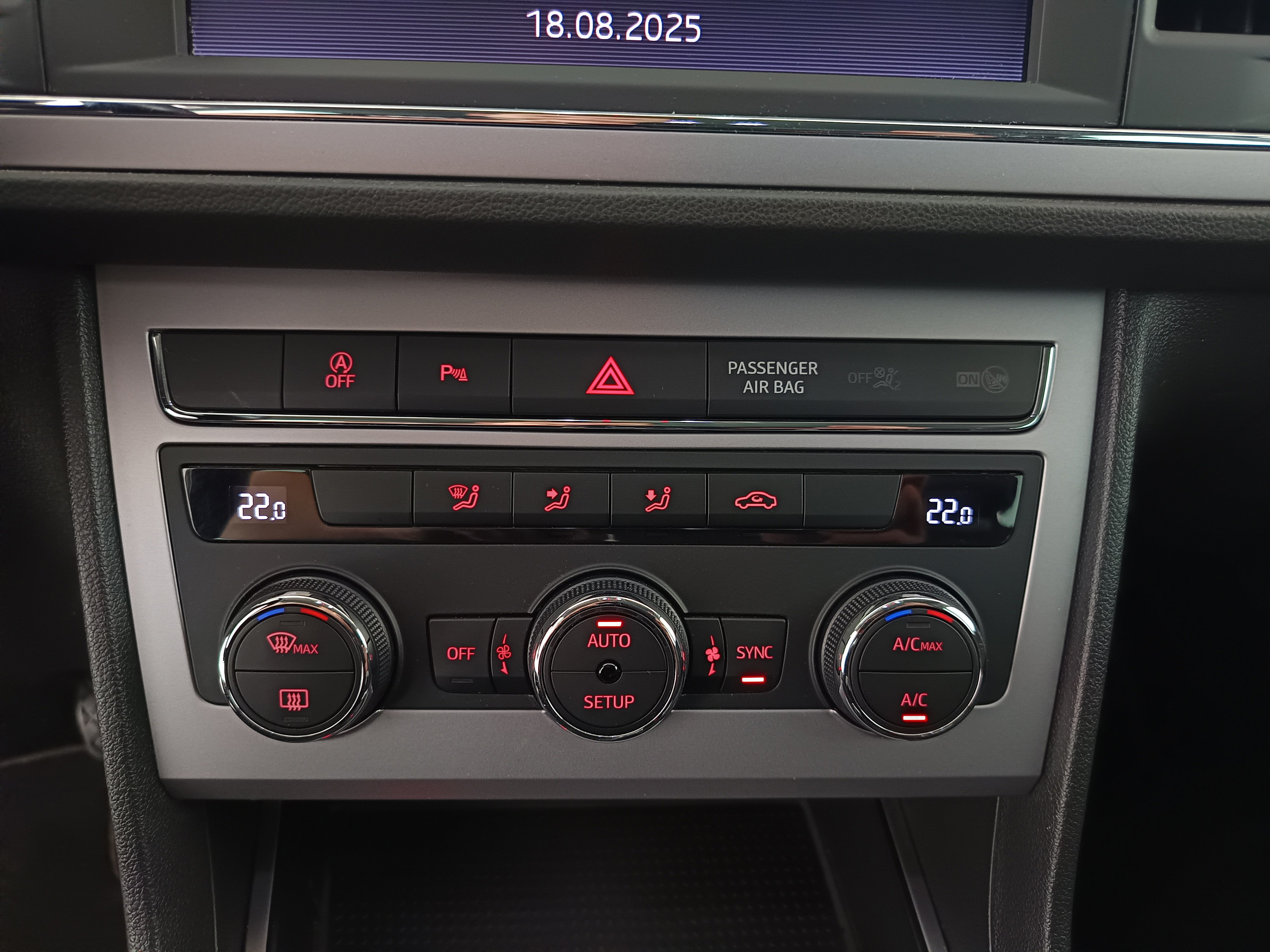 Seat Leon 1.6 TDI Style | Bild 24 von 27