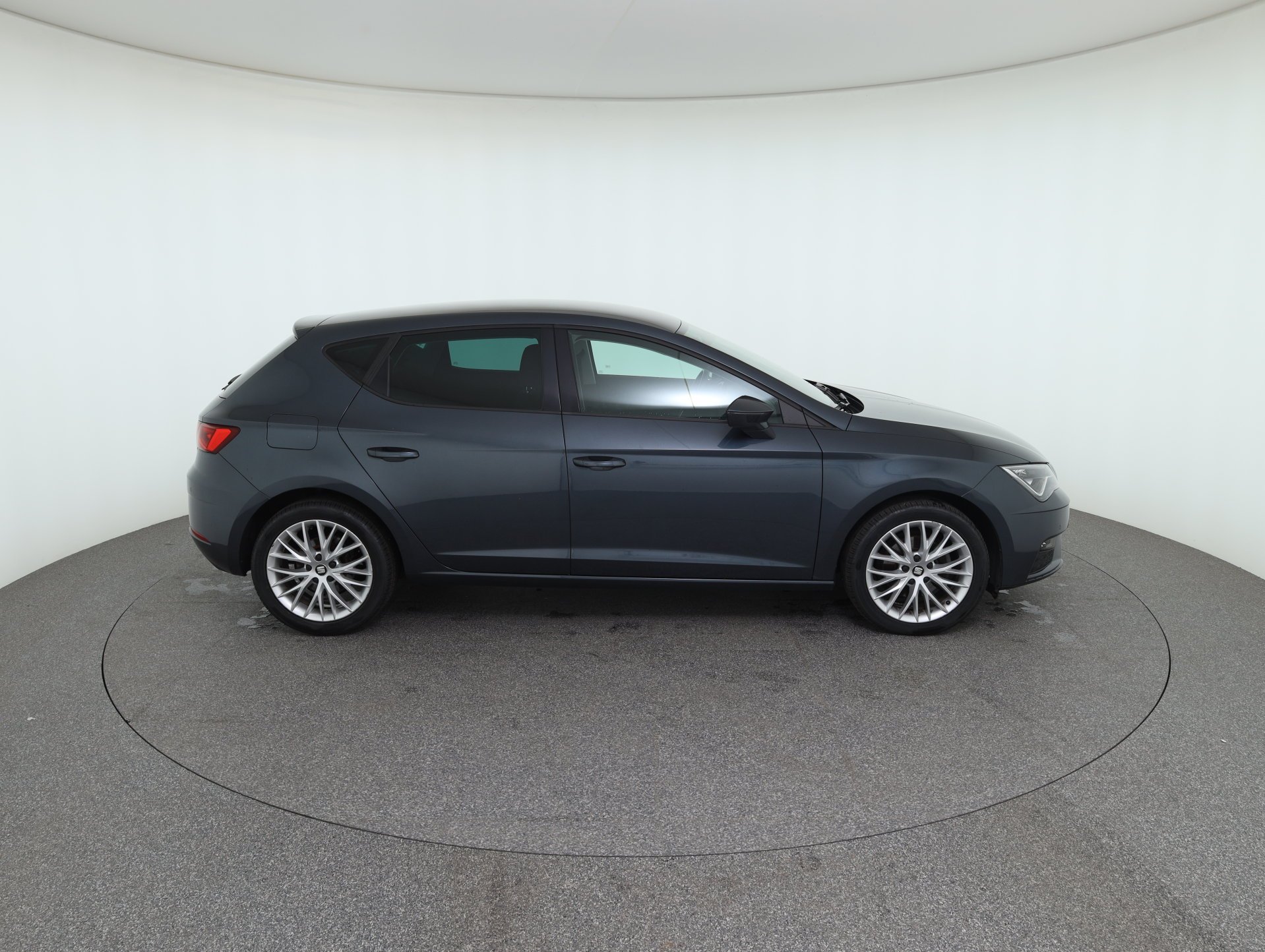 Seat Leon 1.6 TDI Style | Bild 5 von 27