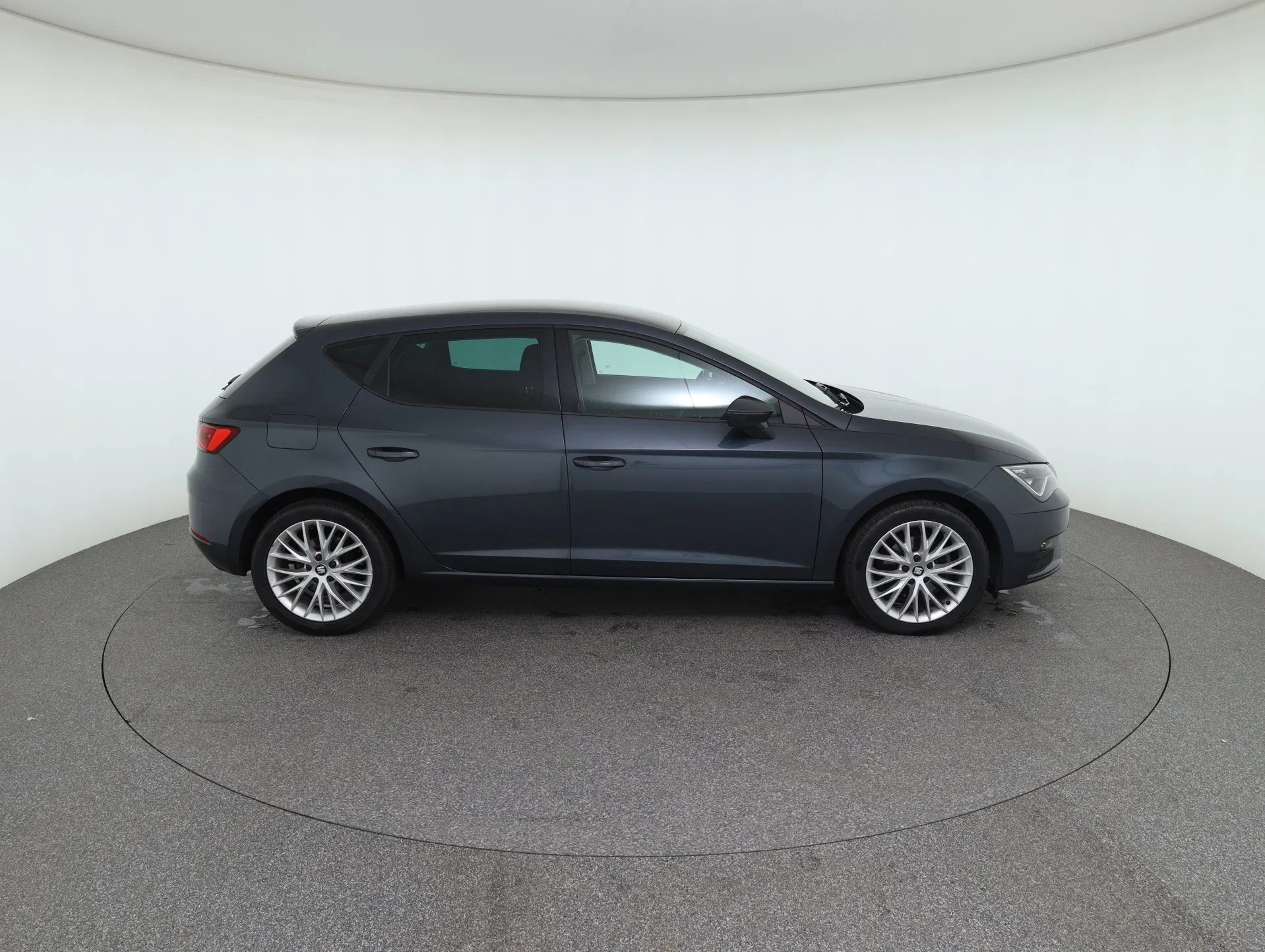 Seat Leon 1.6 TDI Style | Bild 5 von 27