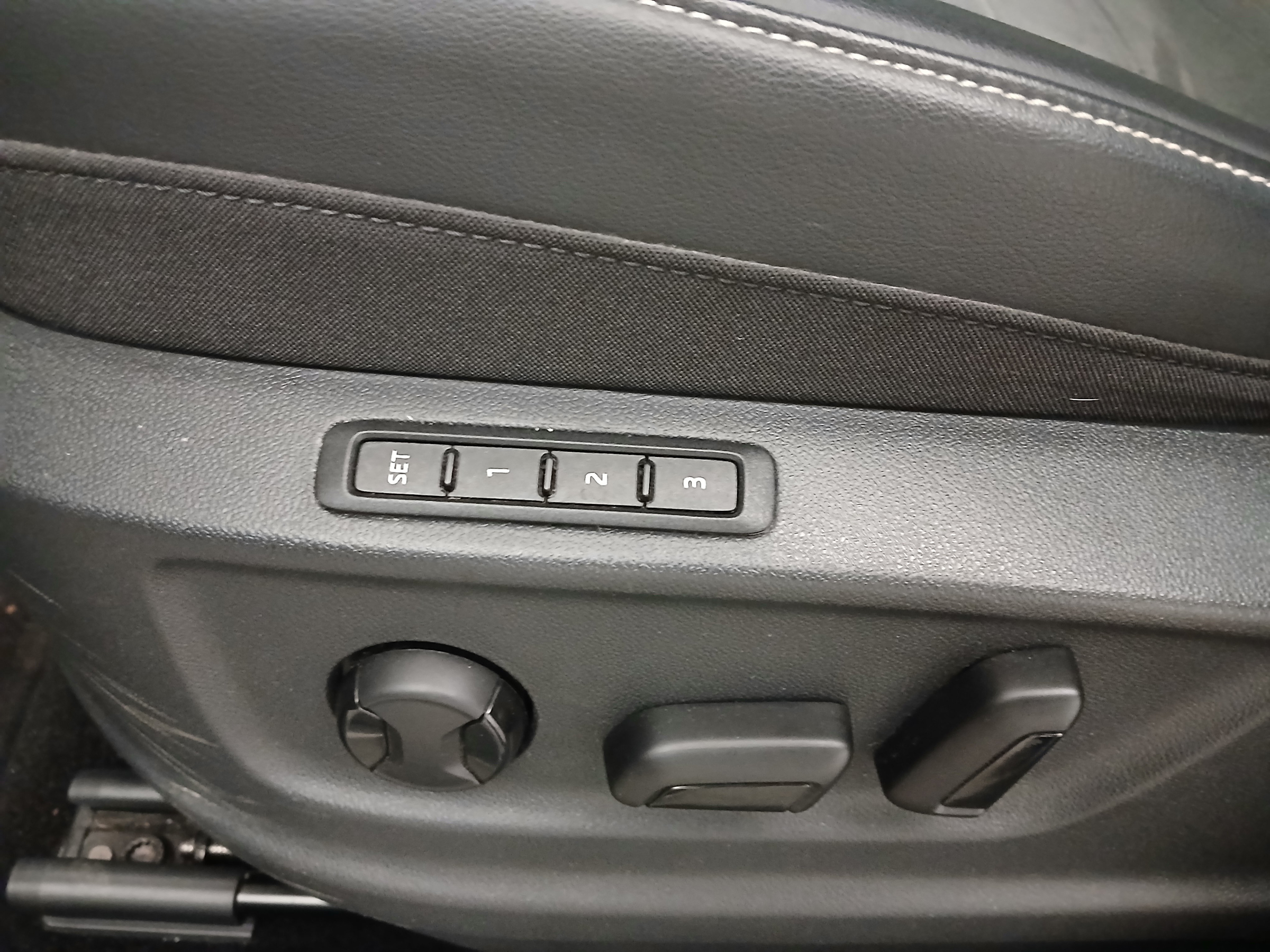 Seat Ateca 2.0 TDI 4Drive Xperience | Bild 13 von 30