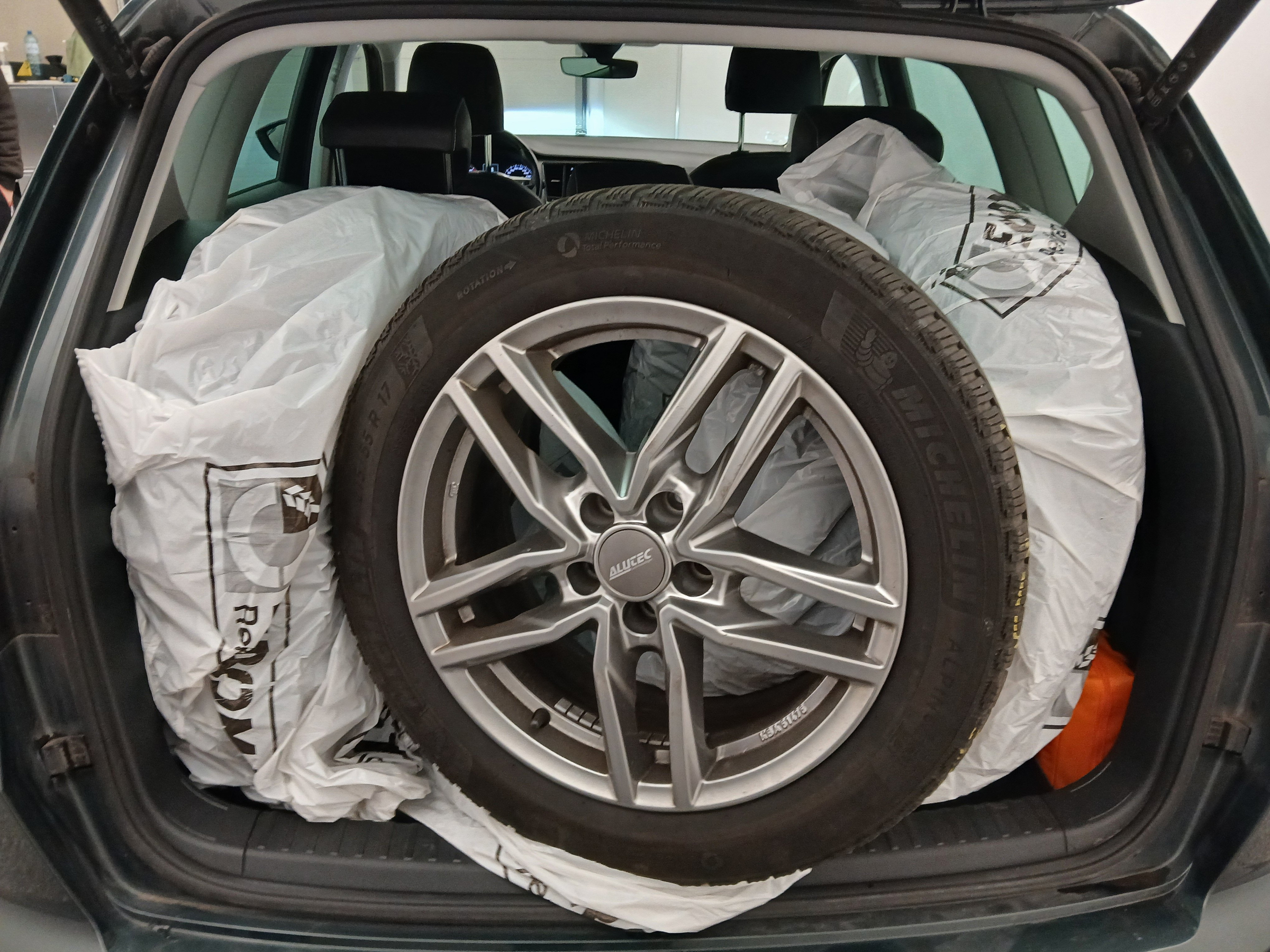 Seat Ateca 2.0 TDI 4Drive Xperience | Bild 28 von 30