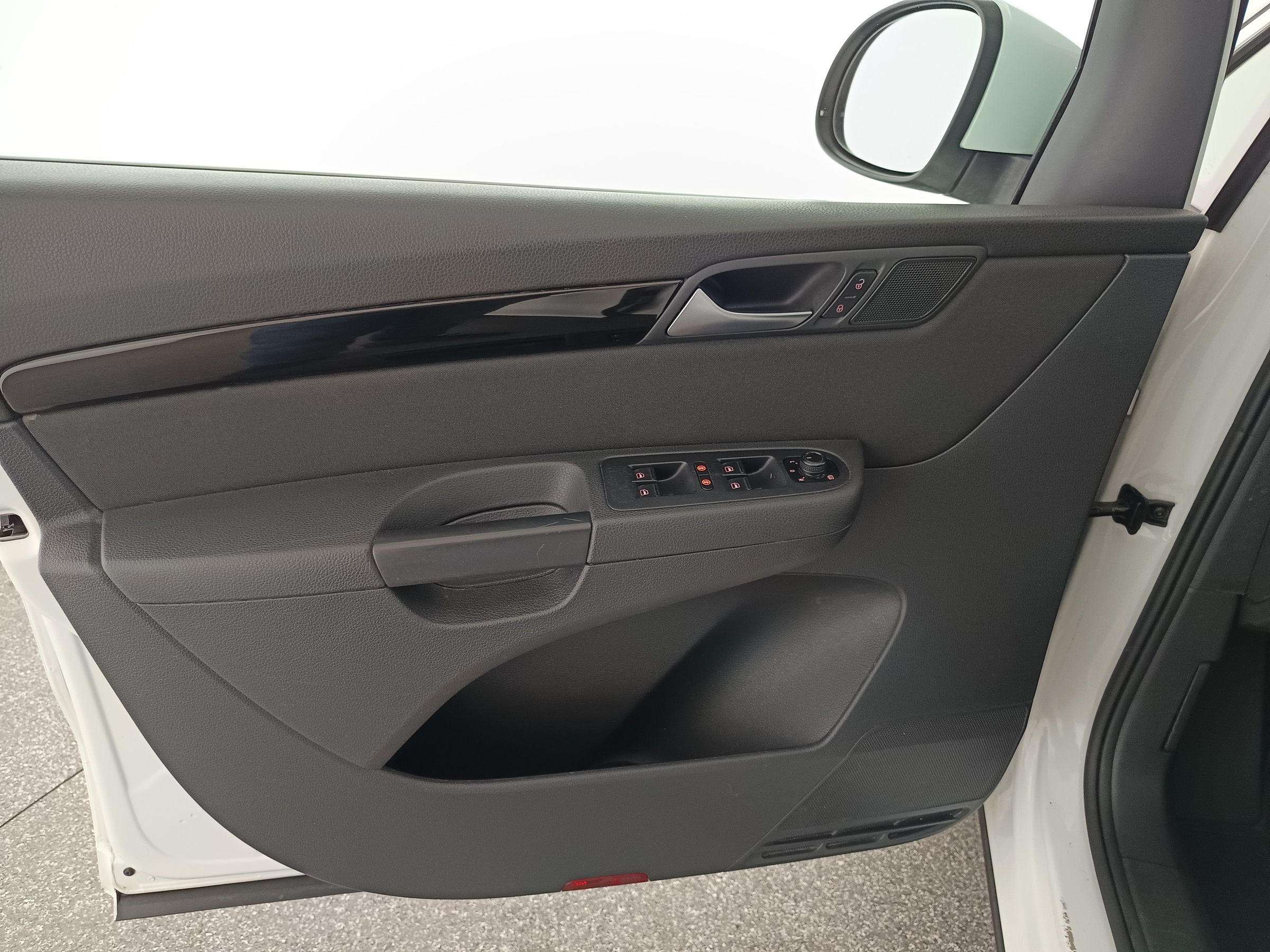 Seat Alhambra 2.0 TDI Executive | Bild 11 von 31