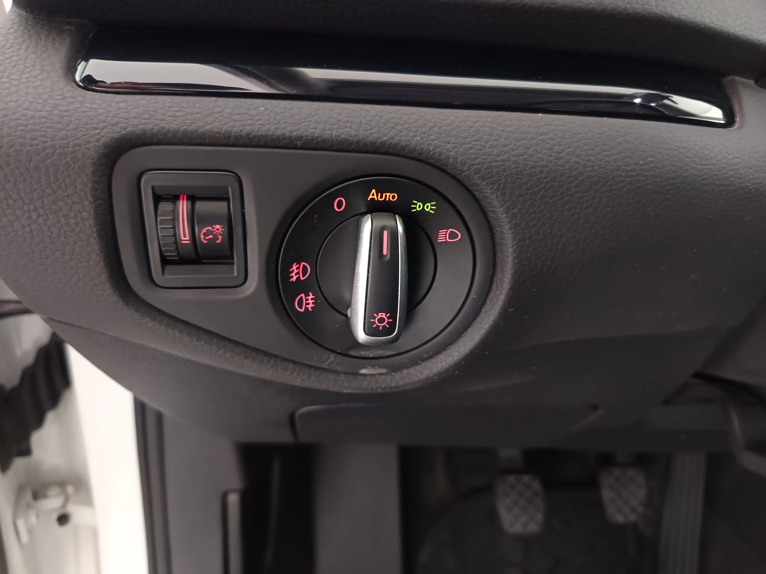 Seat Alhambra 2.0 TDI Executive | Bild 13 von 31