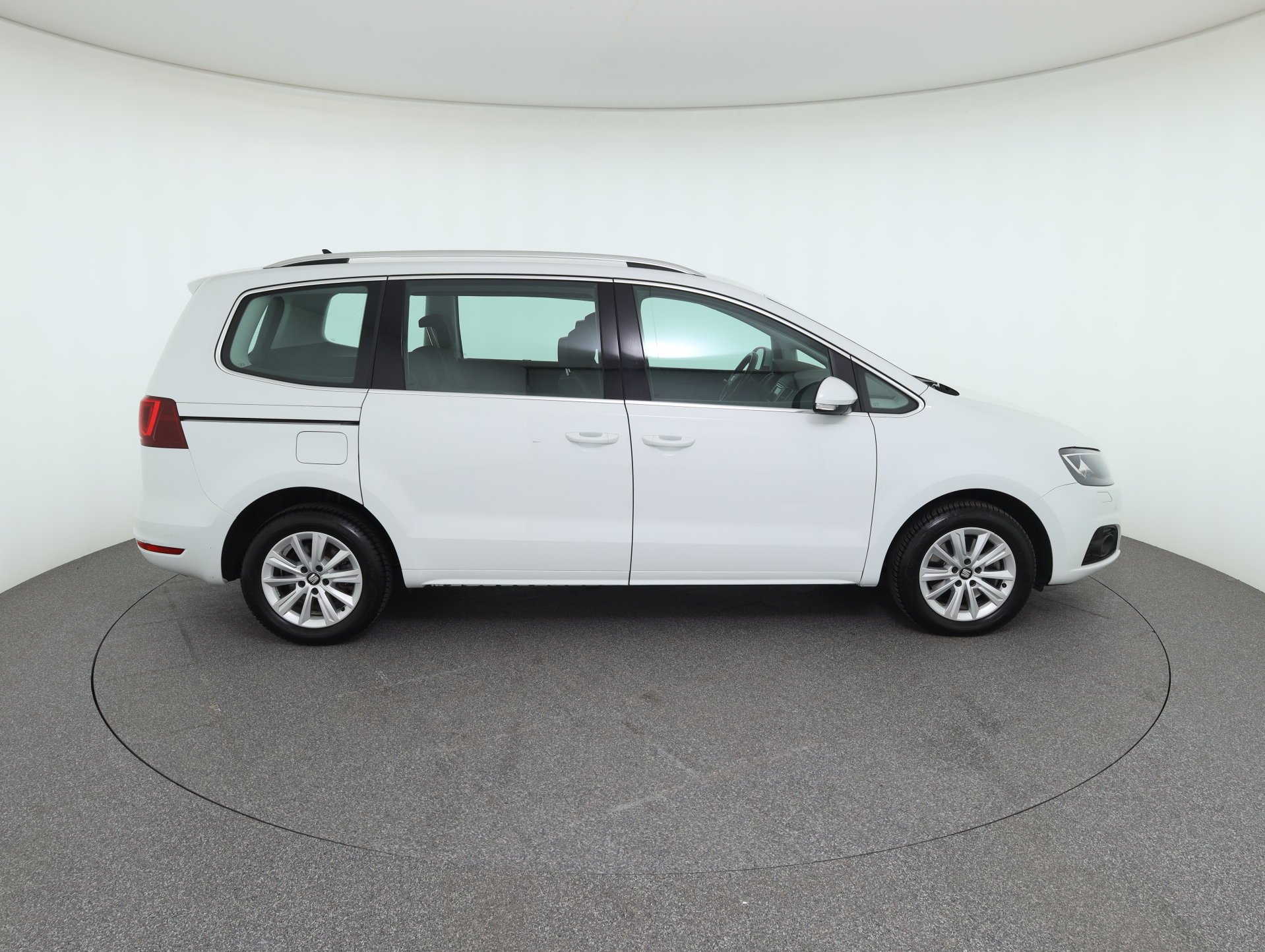 Seat Alhambra 2.0 TDI Executive | Bild 5 von 31