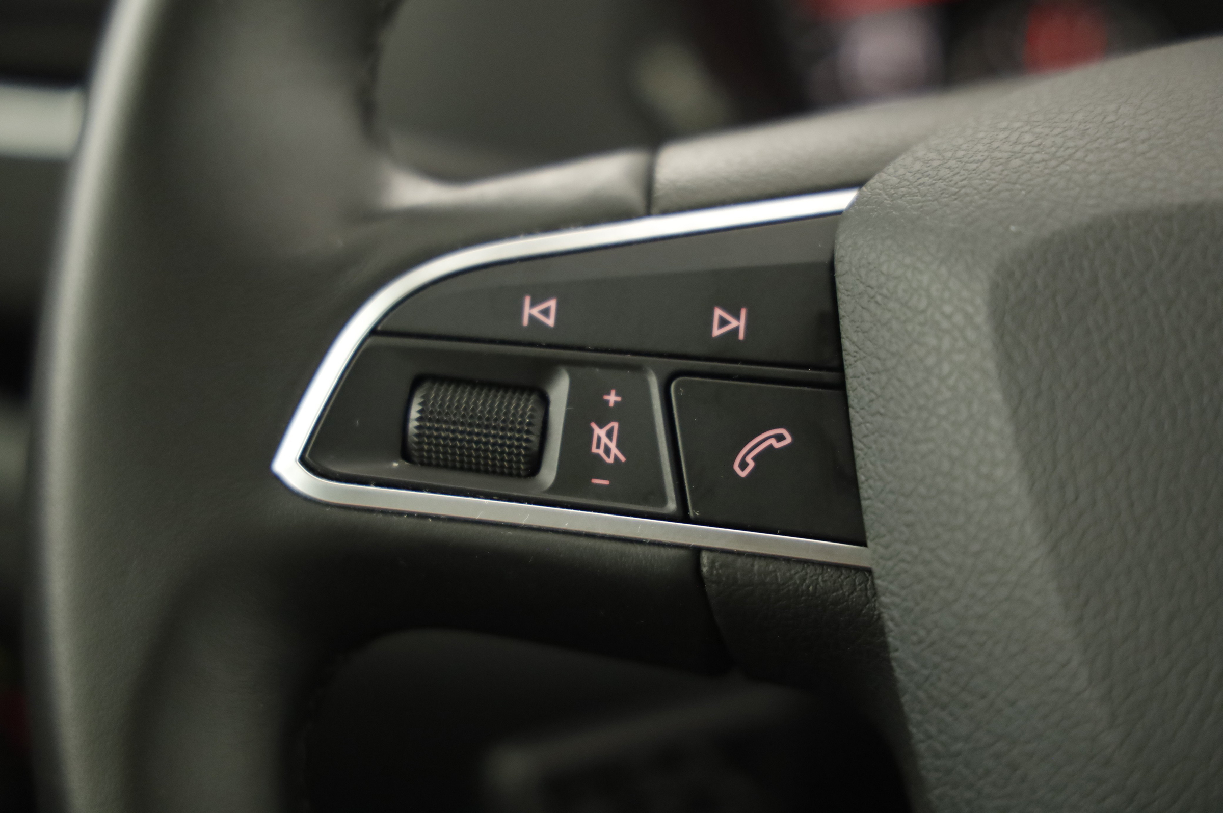 Seat Alhambra 711 1.4 TSI Executive | Bild 13 von 23