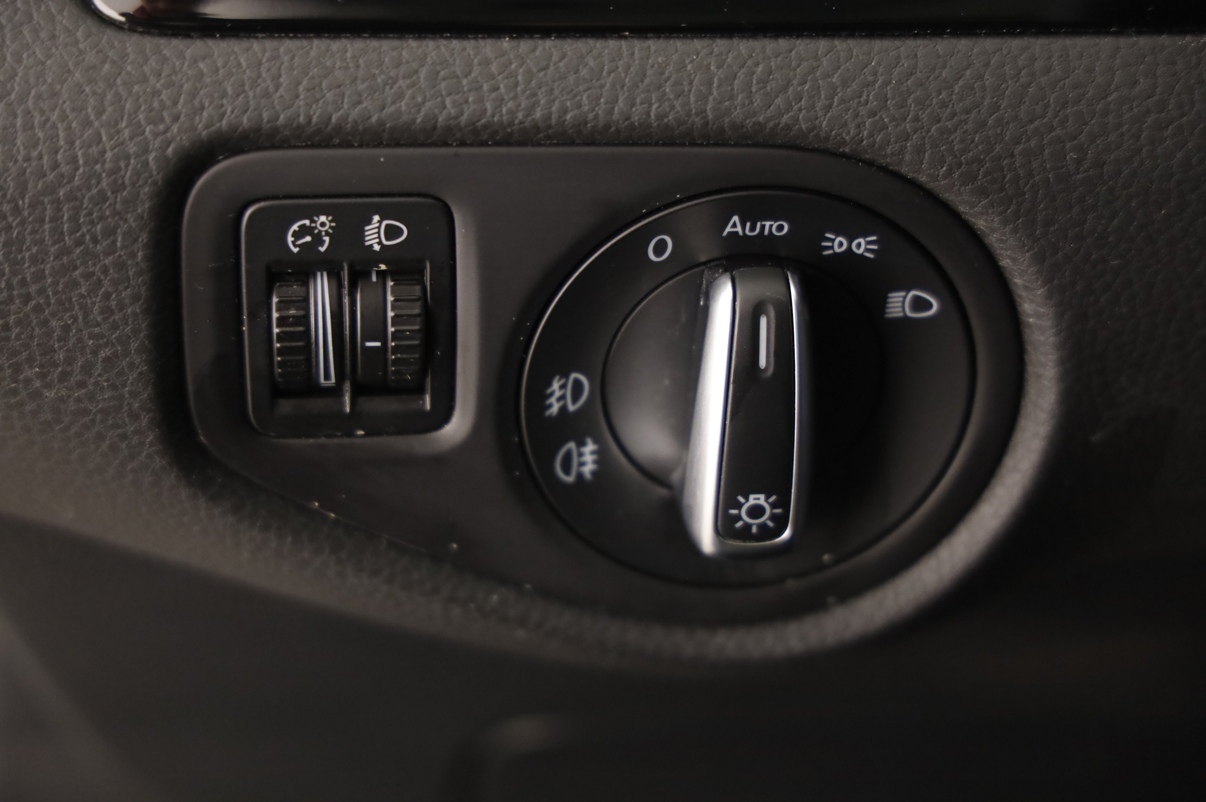 Seat Alhambra 711 1.4 TSI Executive | Bild 8 von 23