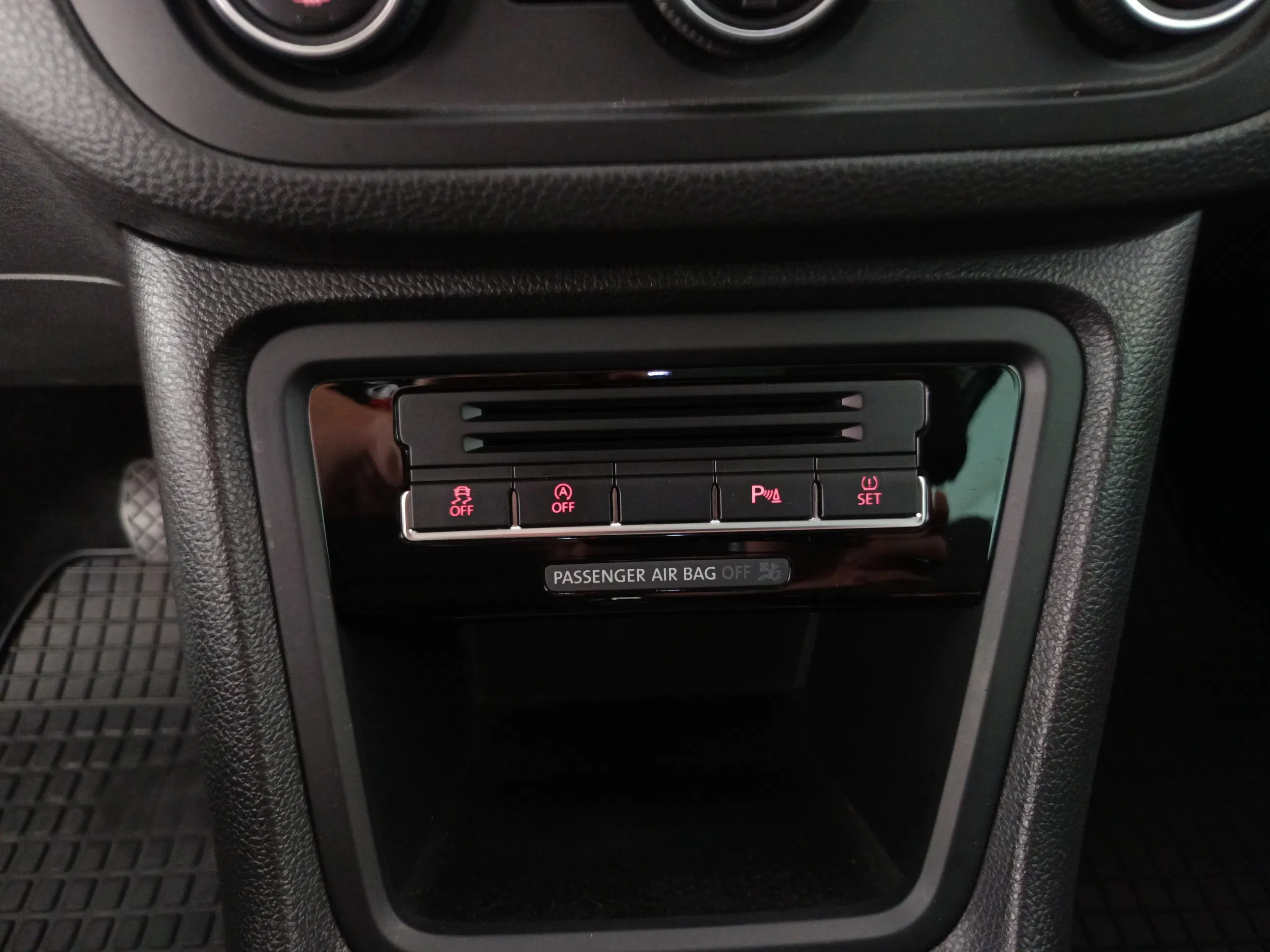 Seat Alhambra 711 2.0 TDI 4Drive Executive | Bild 26 von 31