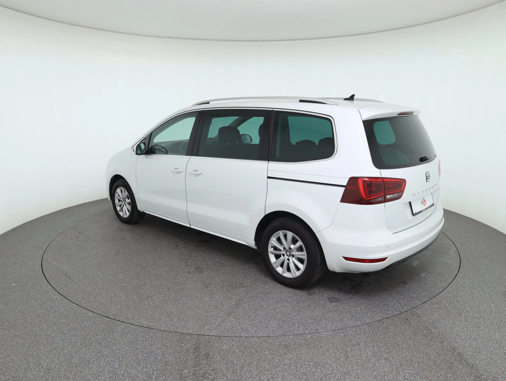 Seat Alhambra 711 2.0 TDI 4Drive Executive | Bild 8 von 31