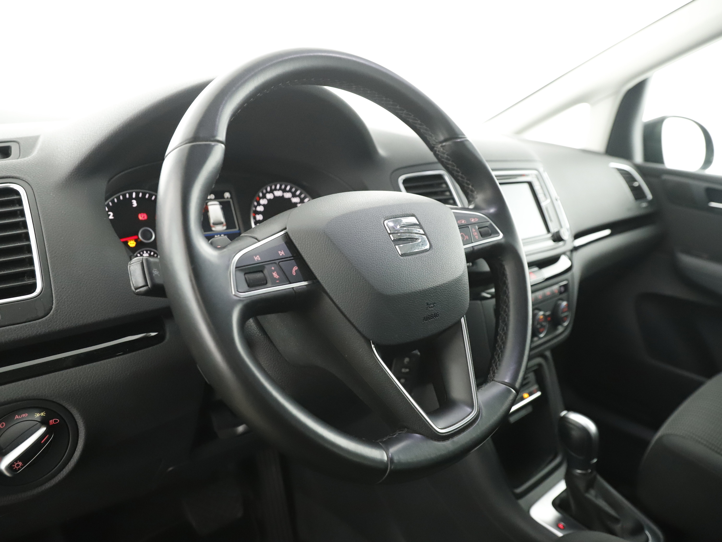 Seat Alhambra 2.0 TDI Executive | Bild 17 von 31