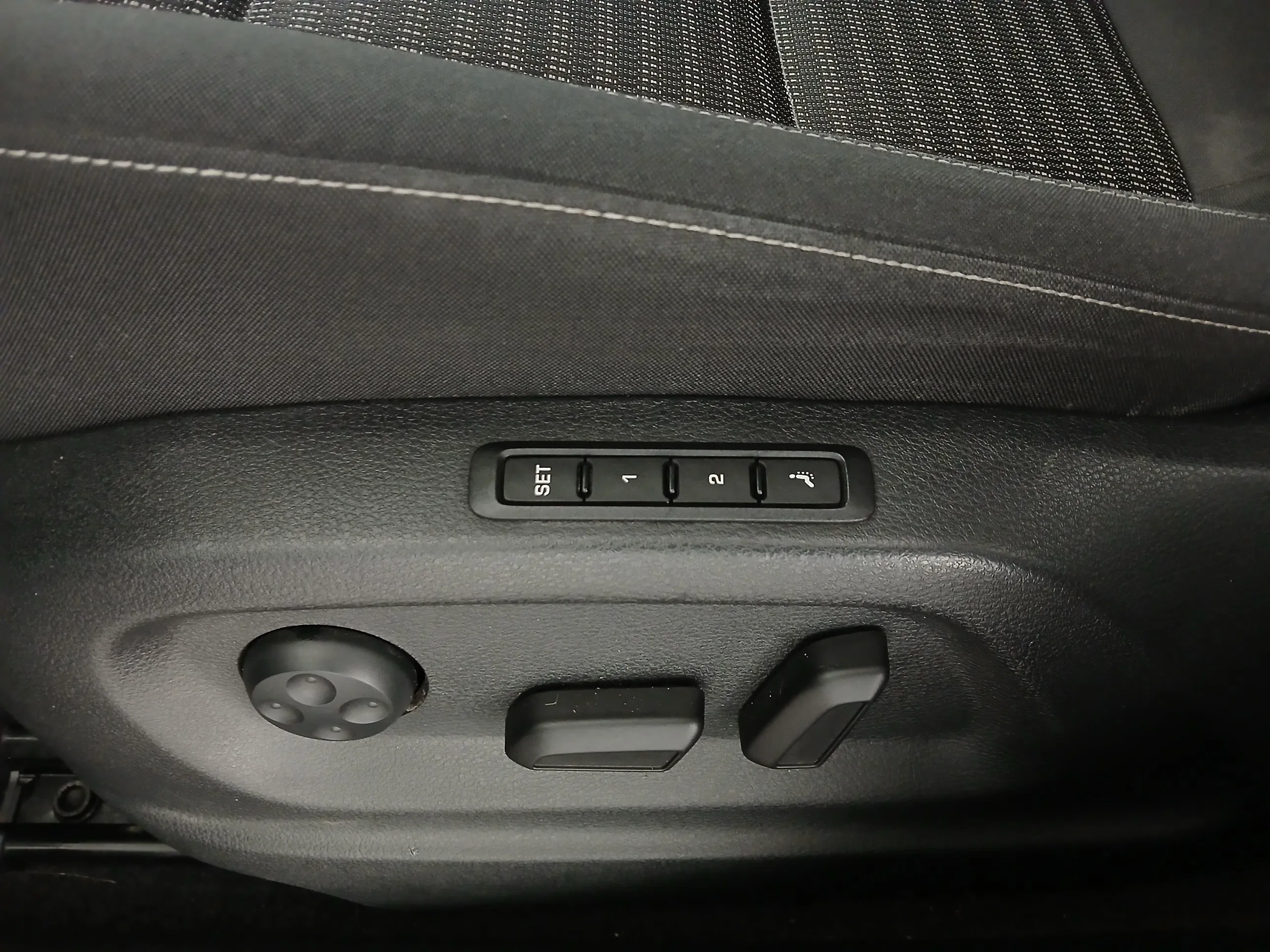 Seat Alhambra 2.0 TDI Xcellence | Bild 14 von 31