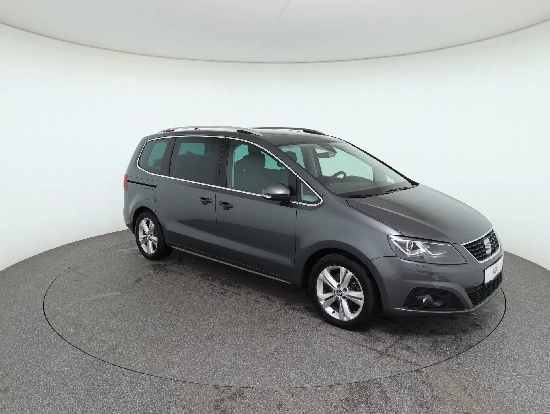 Seat Alhambra 2.0 TDI Xcellence | Bild 4 von 31