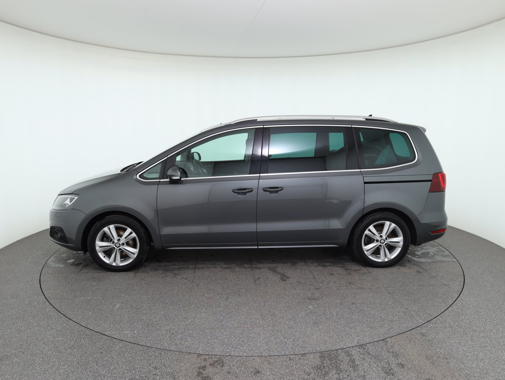 Seat Alhambra 2.0 TDI Xcellence | Bild 9 von 31