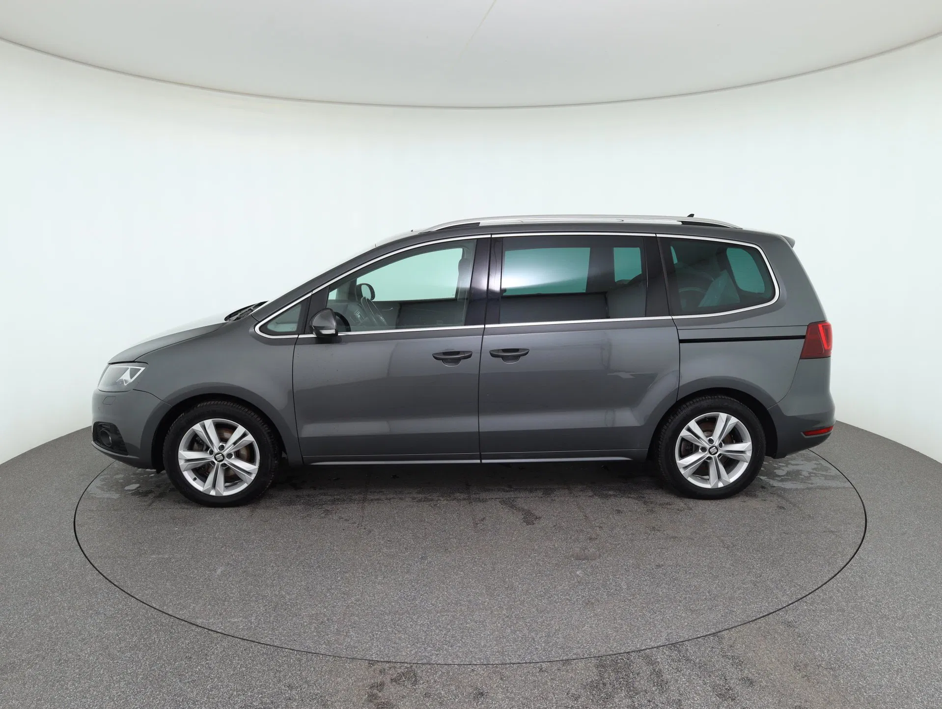 Seat Alhambra 2.0 TDI Xcellence | Bild 9 von 31