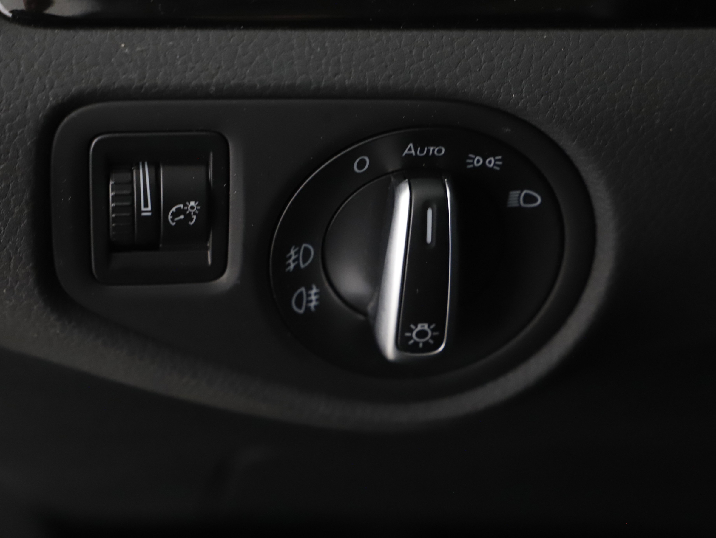 Seat Alhambra 711 1.4 TSI Executive | Bild 22 von 31