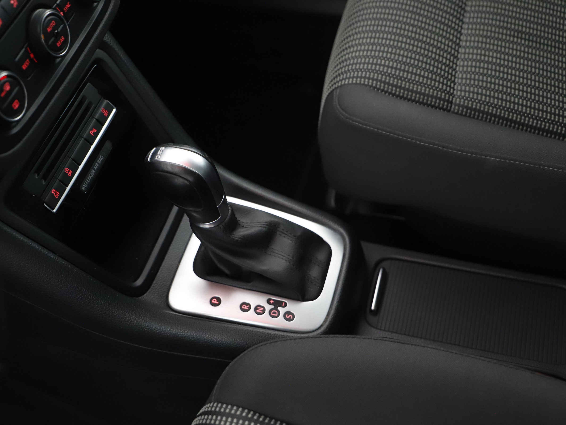 Seat Alhambra 711 2.0 TDI Executive | Bild 13 von 22